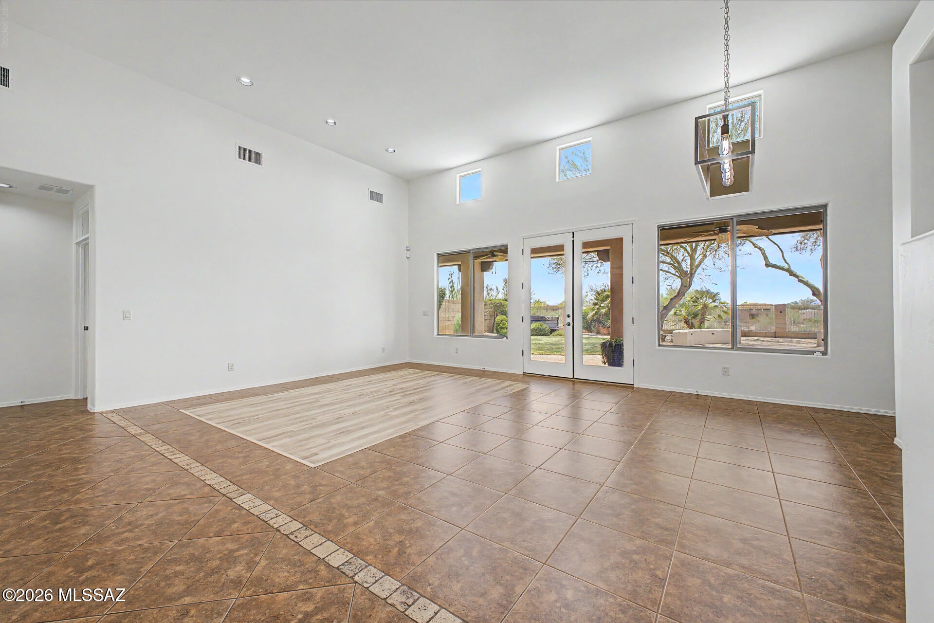 Rancho Del Lago (541-607) - Residential