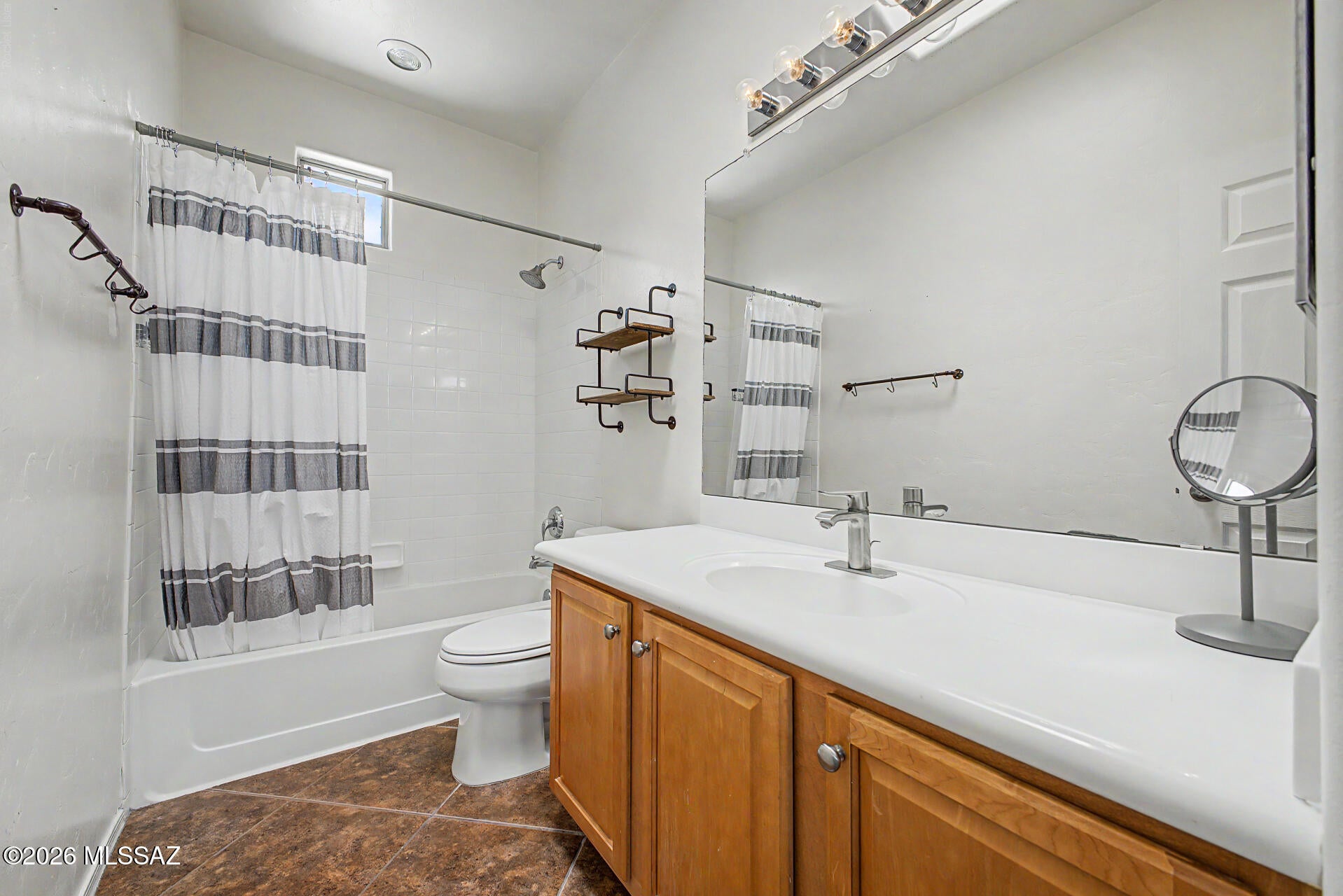 Rancho Del Lago (541-607) - Residential