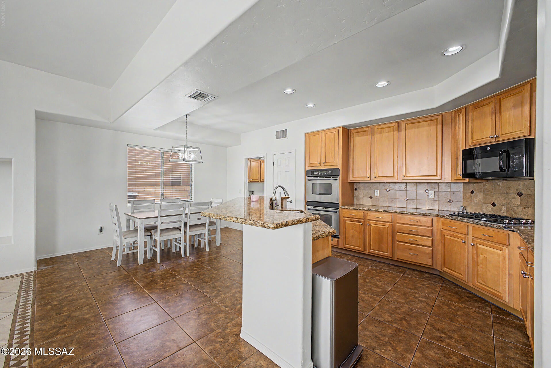 Rancho Del Lago (541-607) - Residential