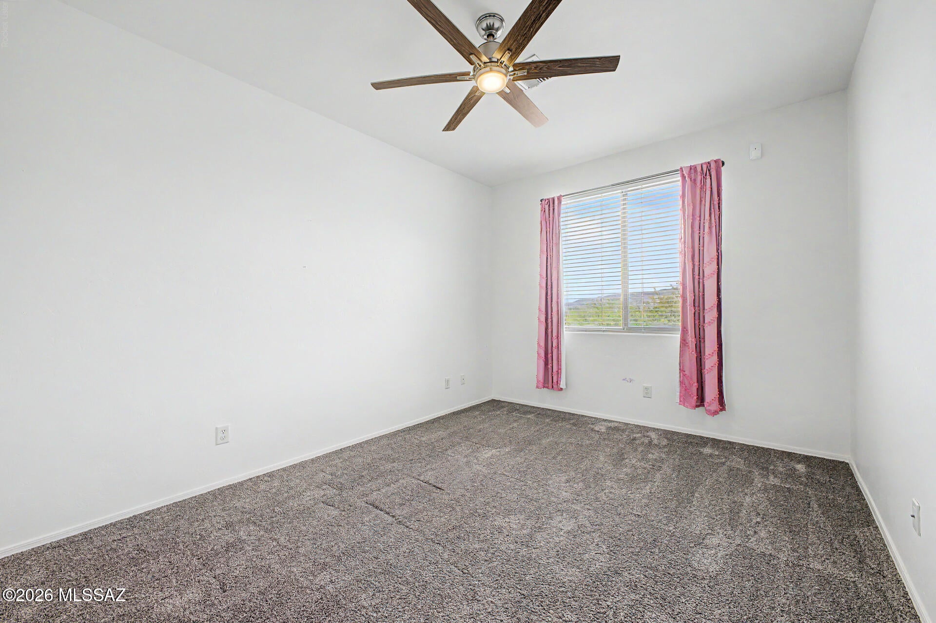 Rancho Del Lago (541-607) - Residential