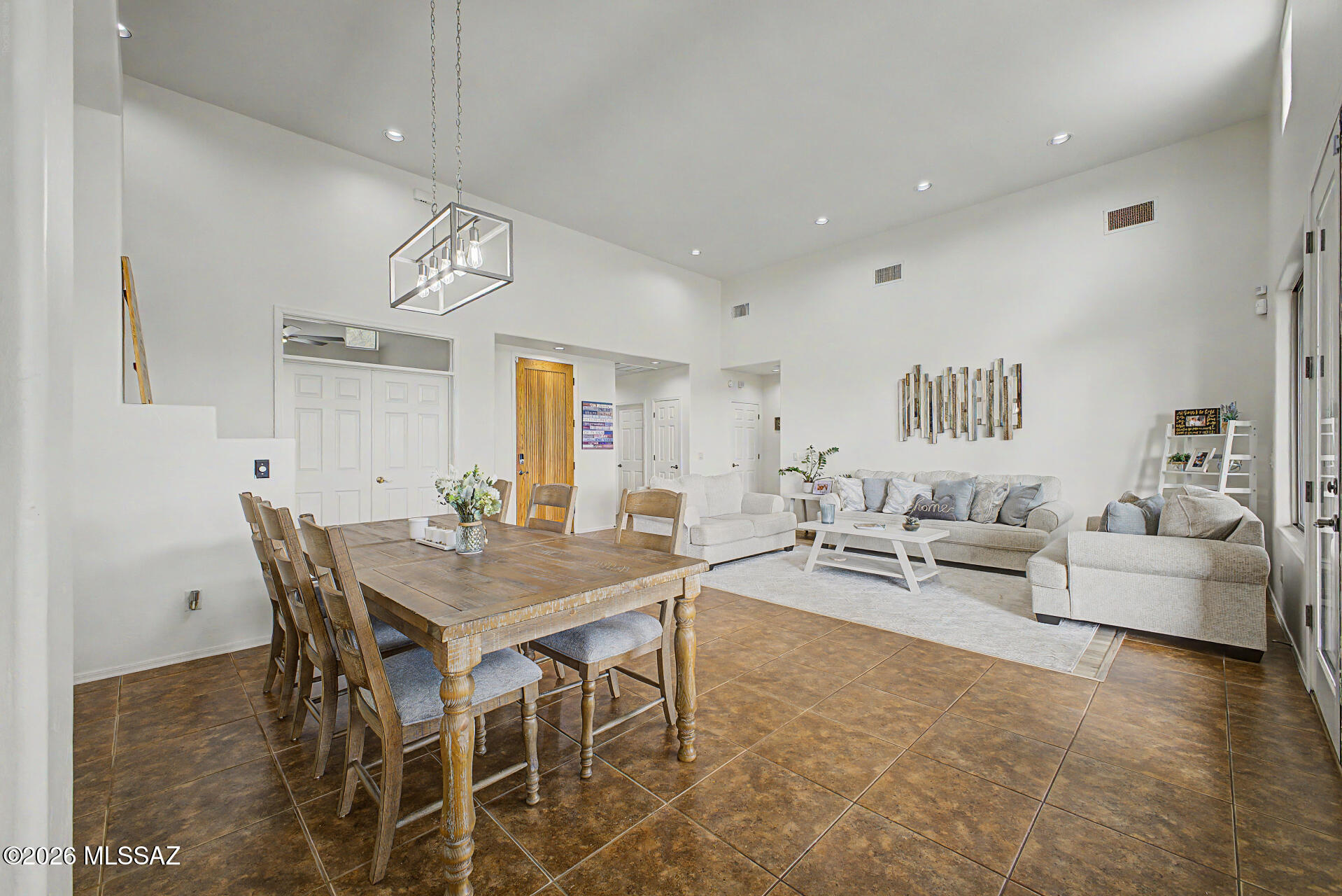 Rancho Del Lago (541-607) - Residential