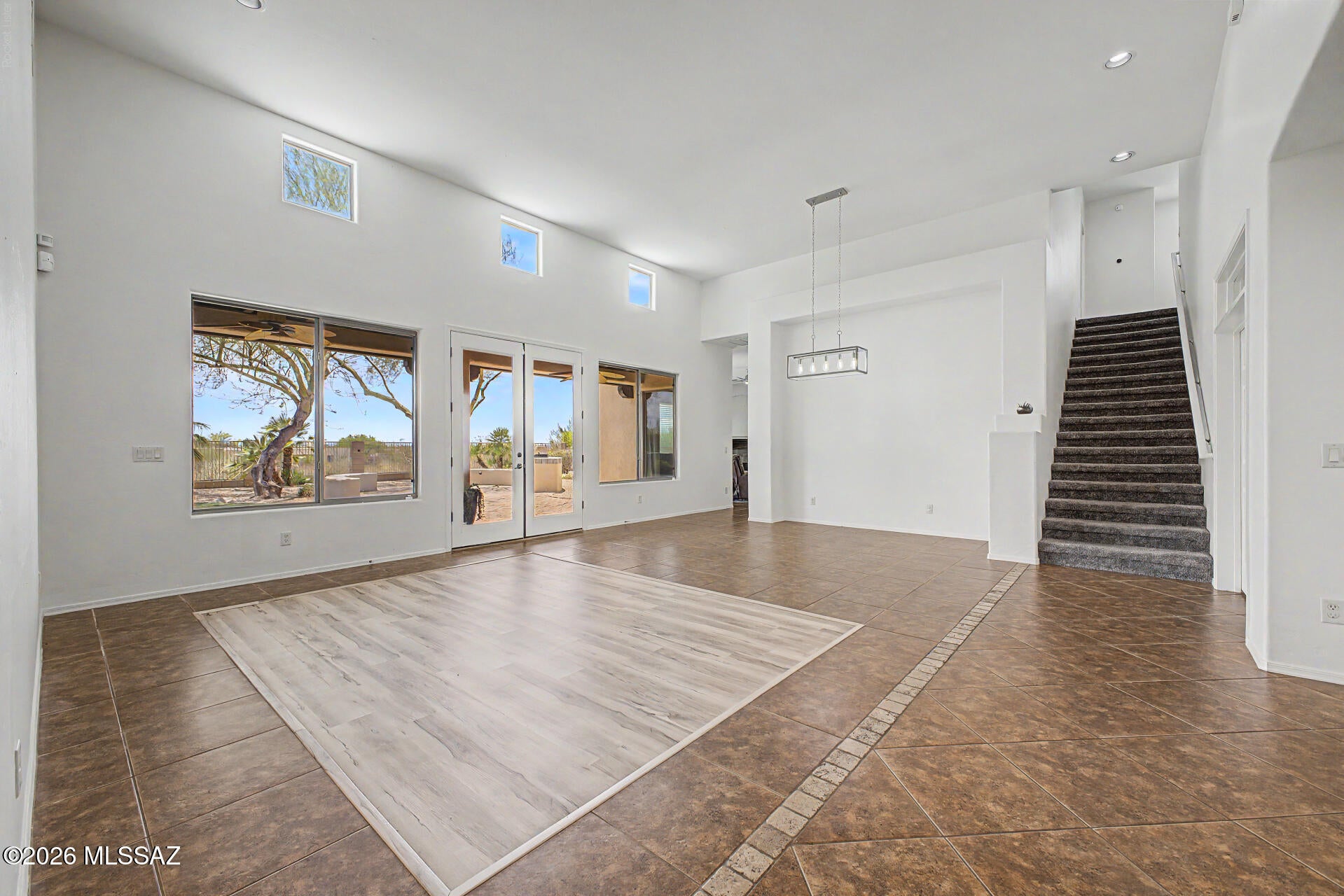 Rancho Del Lago (541-607) - Residential