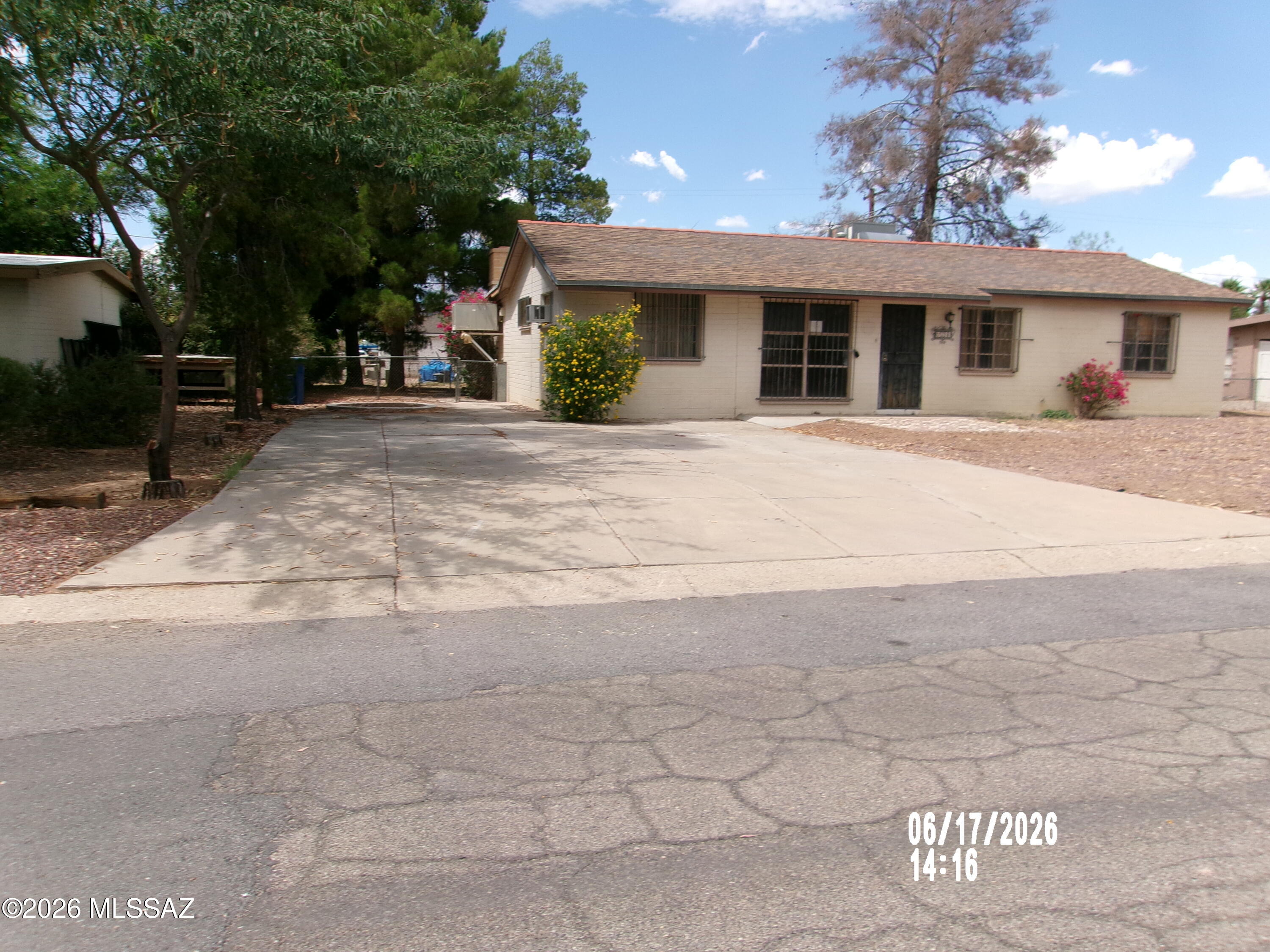 Maryvale Manor - Residential