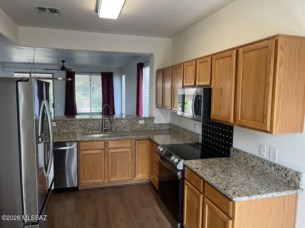 Wonderfully Updated Sierra floor plan w/1296 SqFt; 2BR/2BA and 2 Car Garage. Located in one of the Finest Active Adult Communities. Great Amenities. Great location. Call owner for a showing today,