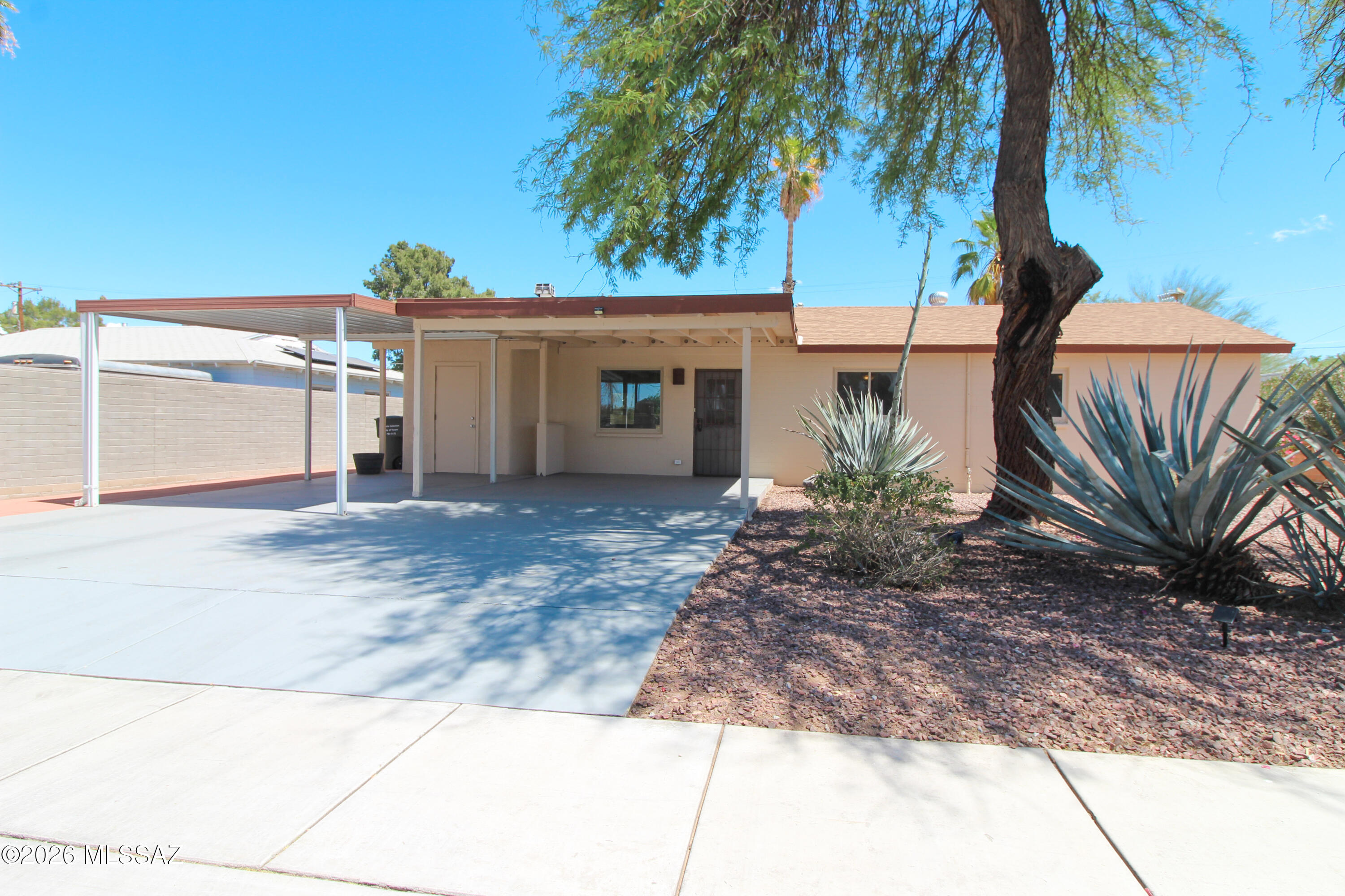 Pool days, park views, and easy access to downtown--this Barrio Centro home delivers the Tucson lifestyle. Updated and full of character, this Barrio Centro home blends charm with modern comfort. The open-concept layout creates an easy flow for everyday living, while thoughtful updates add a fresh, move-in ready feel.
The backyard is a true highlight--featuring a sparkling pool, outdoor kitchen, and space designed for relaxing or entertaining under Tucson's beautiful desert skies.
Ideally located near the Treat Avenue bike path with easy access to downtown, and directly across from a neighborhood park, this home offers a connected and active lifestyle with everyday convenience. With its inviting layout, stylish updates, and strong indoor-outdoor appeal, it's well-suited for variety of us