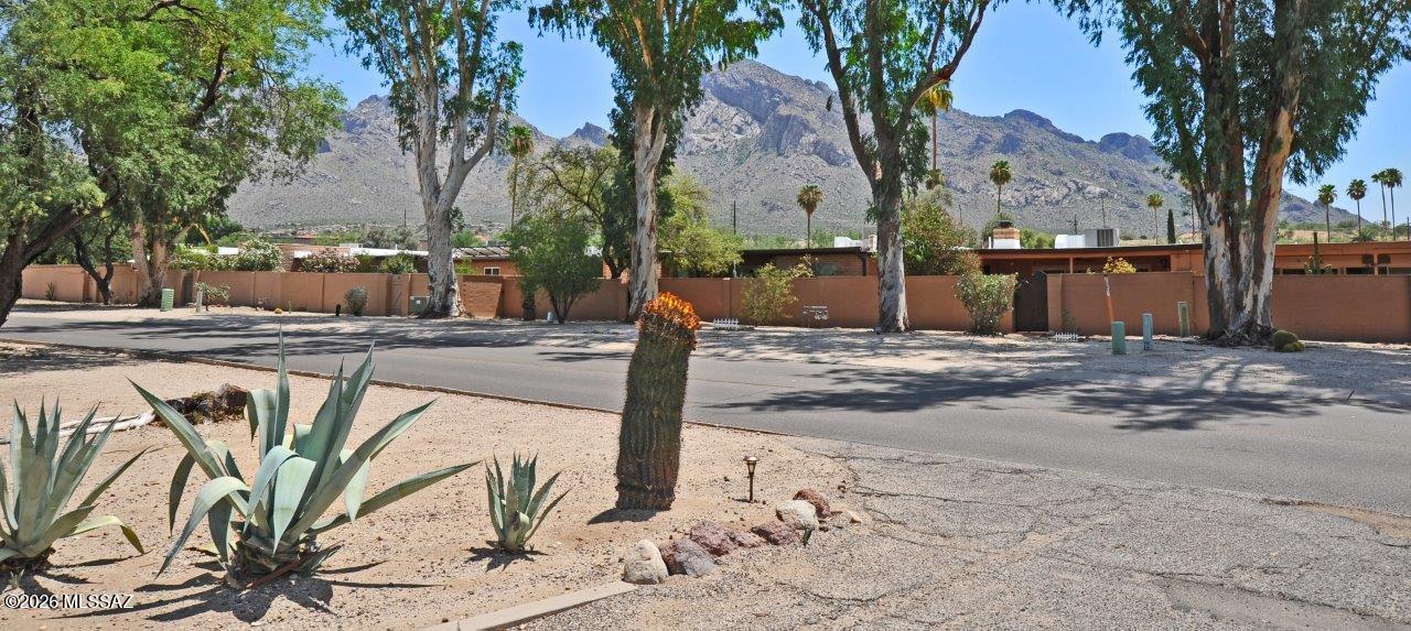 Cancha Del Golf - Residential