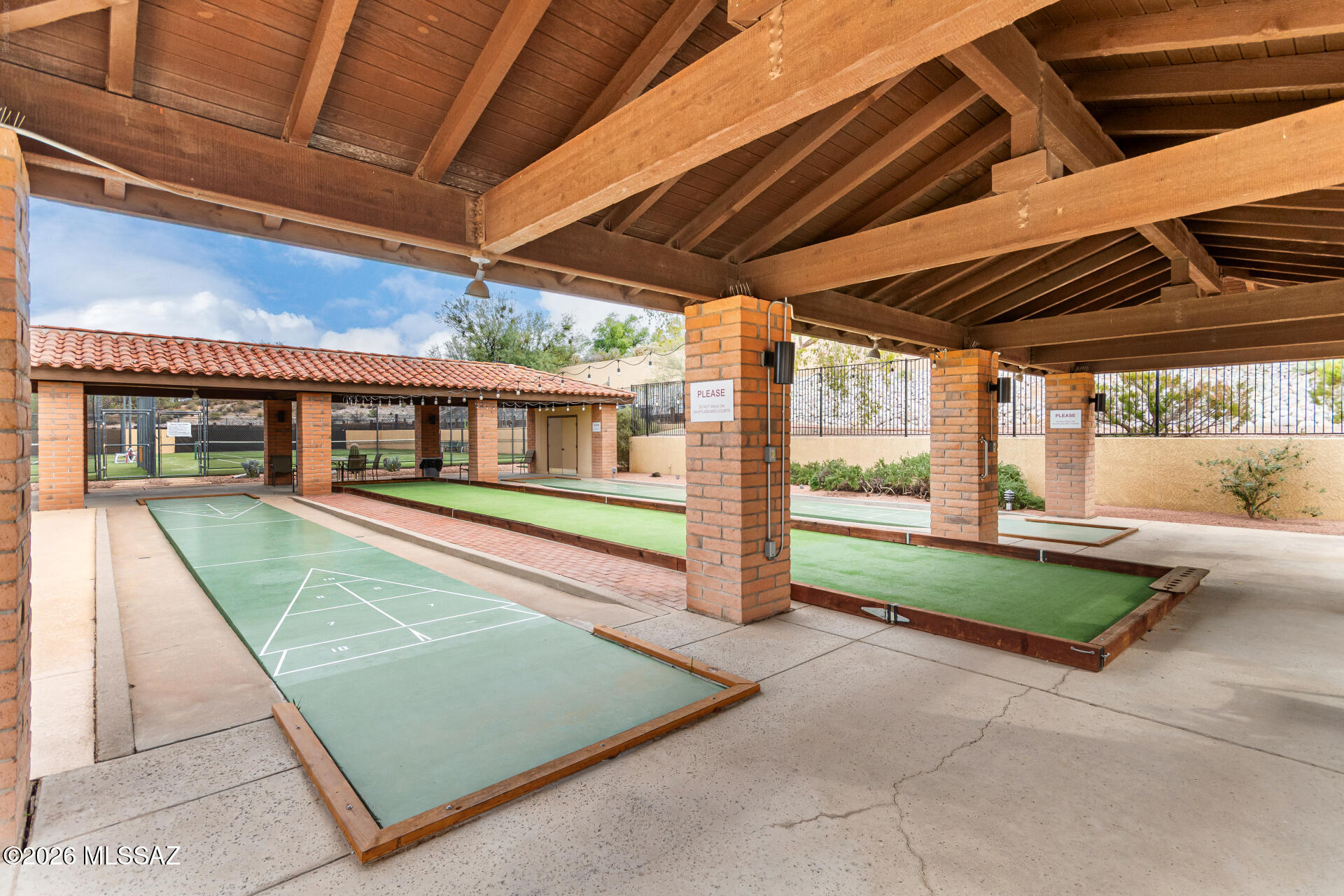 La Cholla Hills(1-313) - Residential