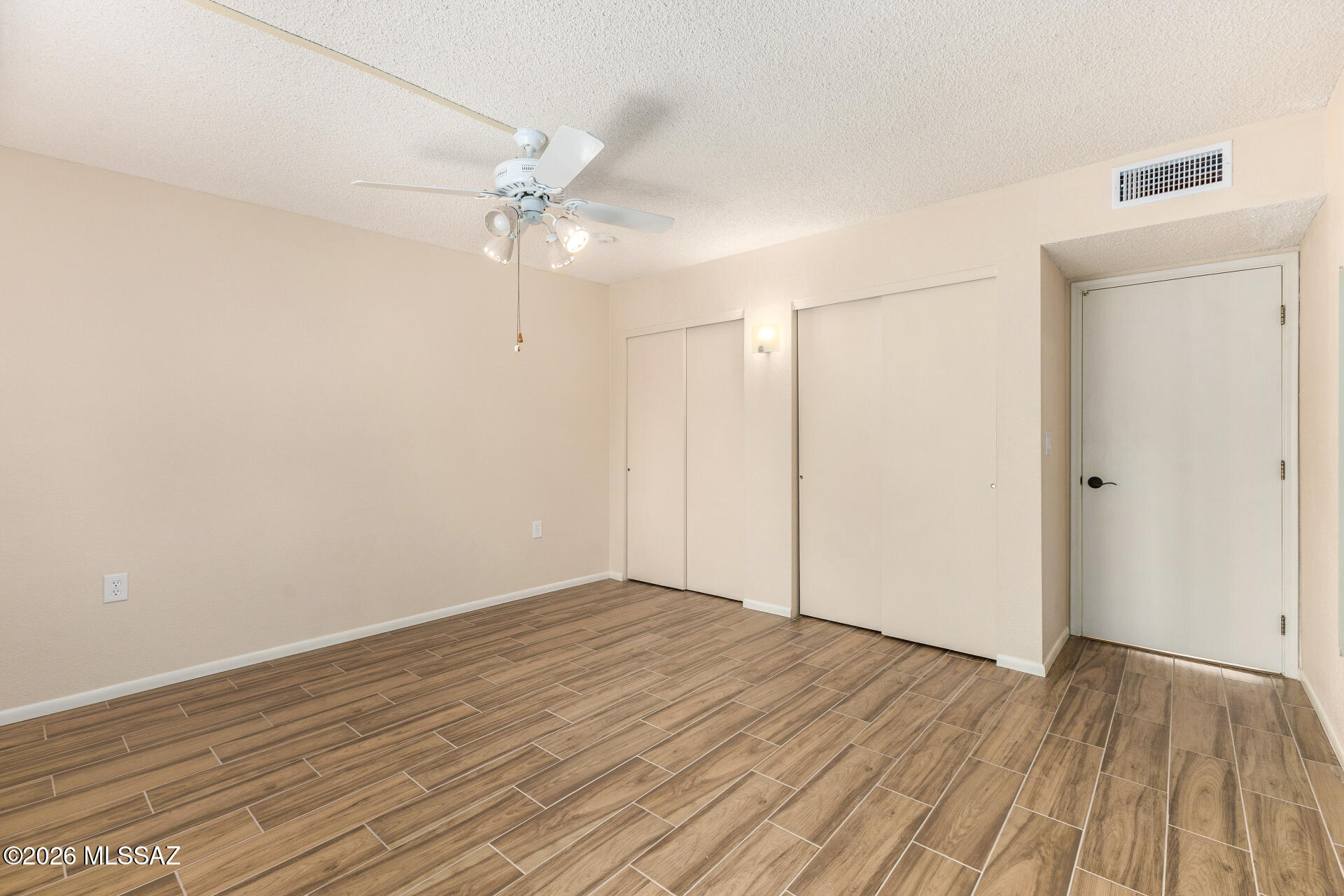La Cholla Hills(1-313) - Residential