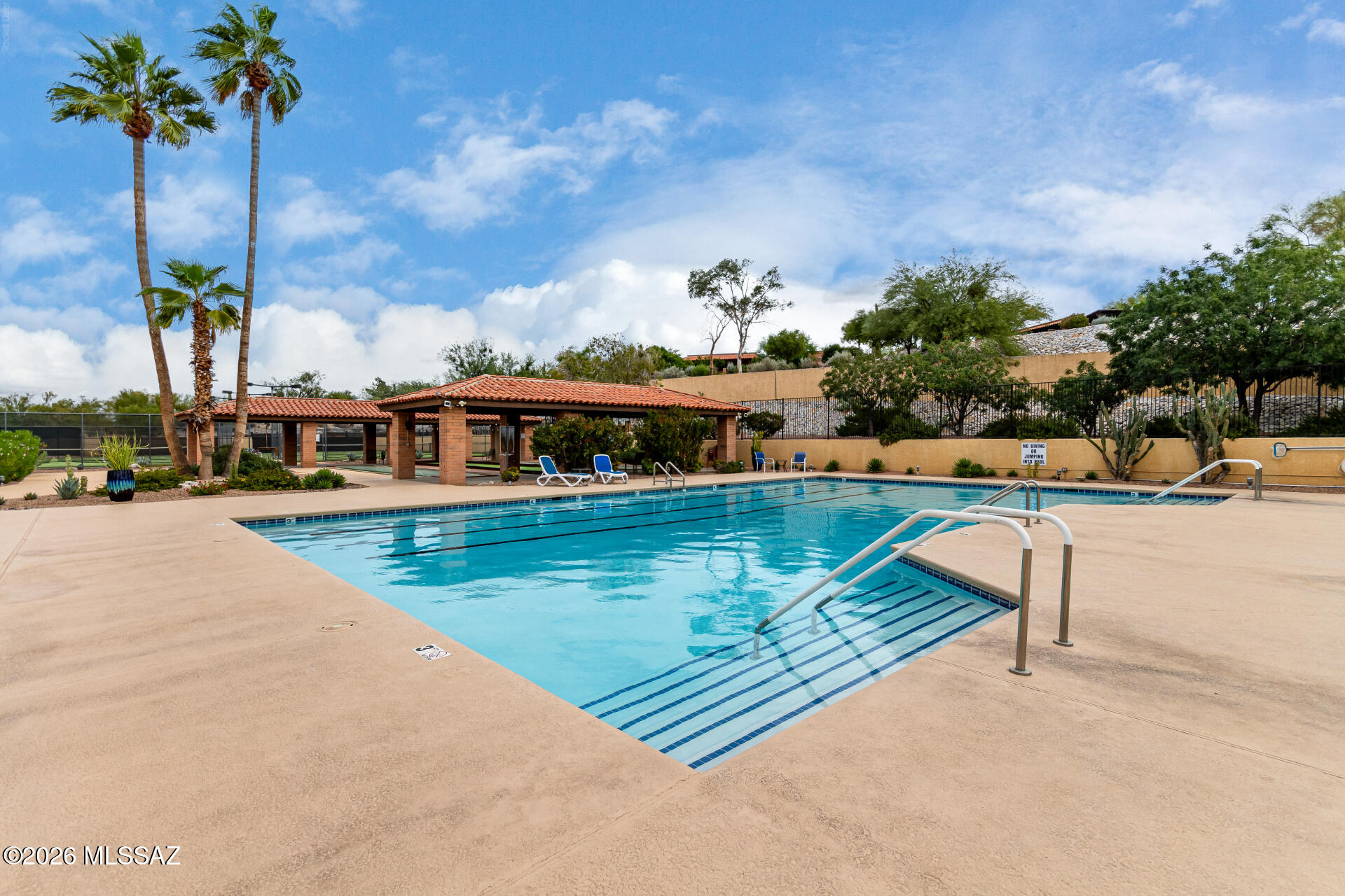 La Cholla Hills(1-313) - Residential