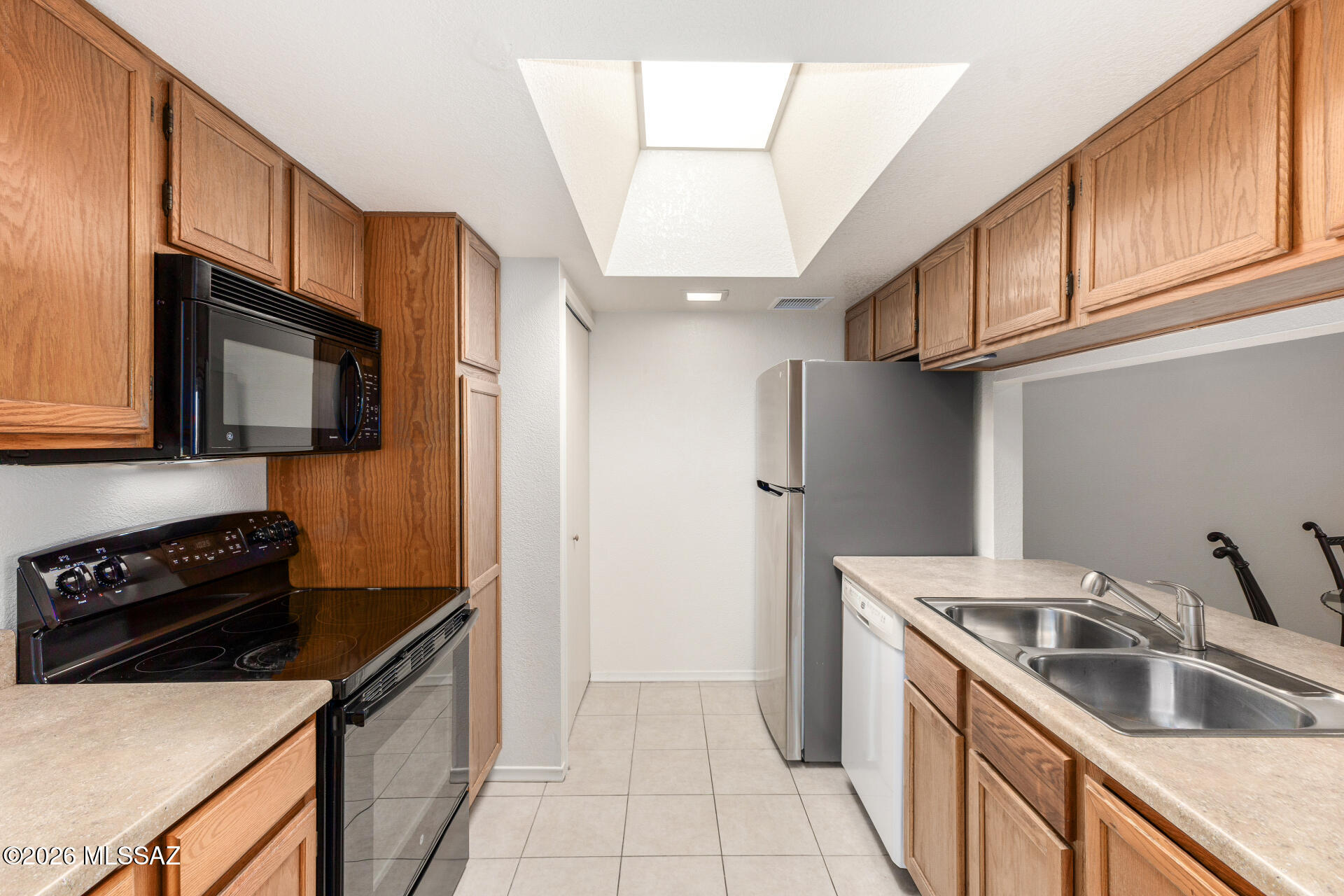 La Cholla Hills(1-313) - Residential