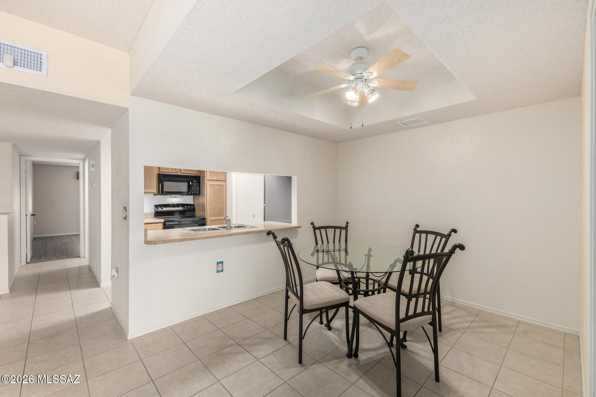 La Cholla Hills(1-313) - Residential