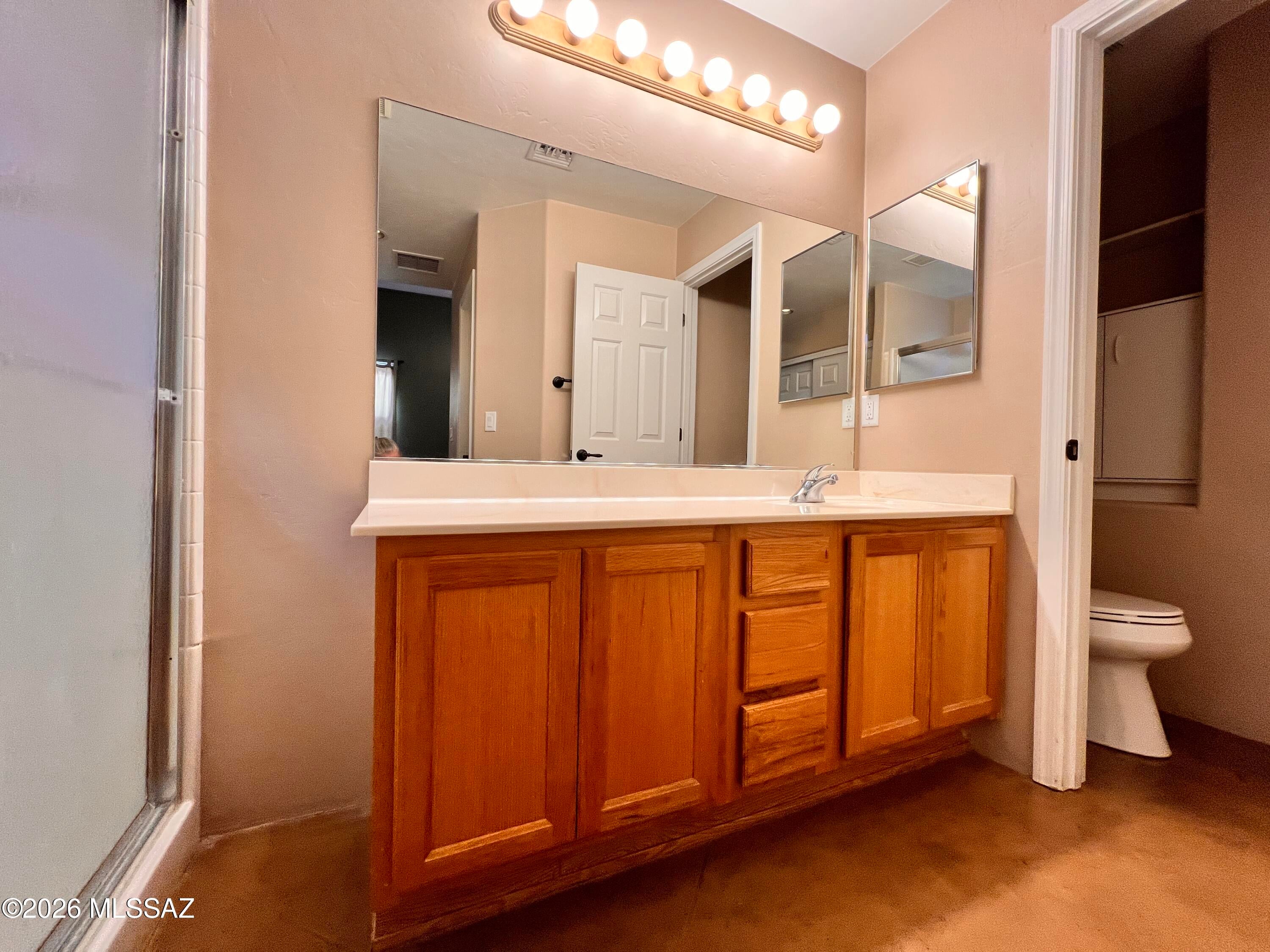 Barrio Centro (1-84) - Residential Lease