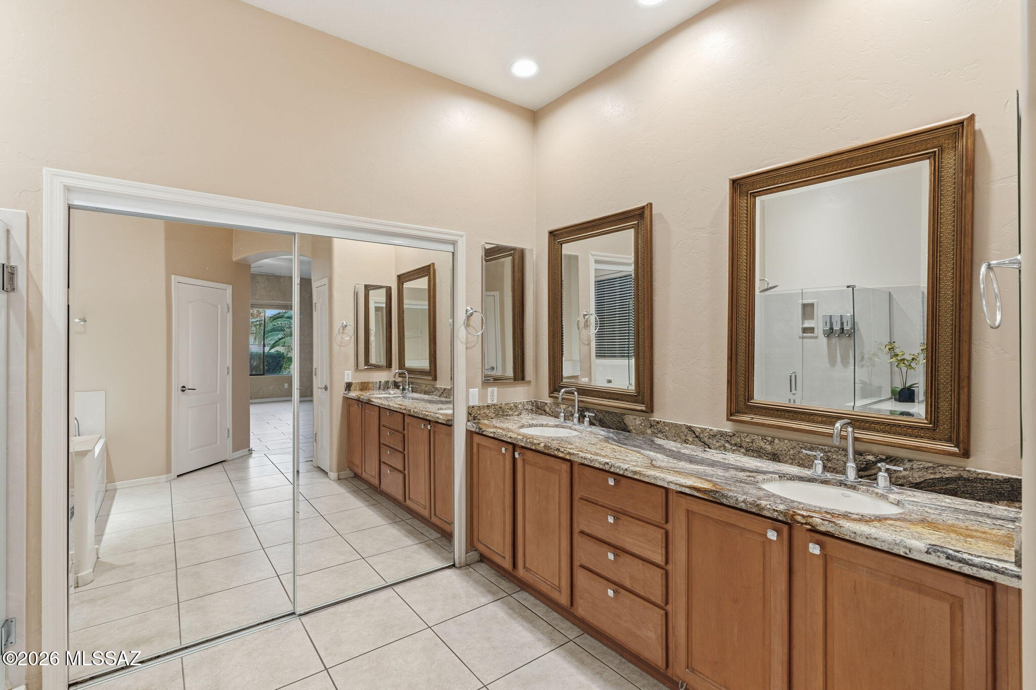 Mira Vista (1-60) - Residential