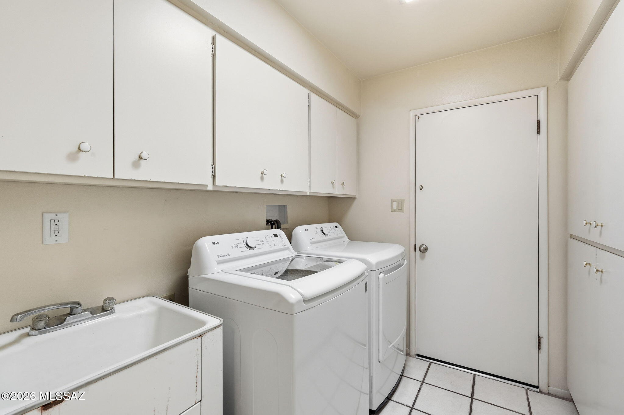 Casas De Oro(1-2) - Residential