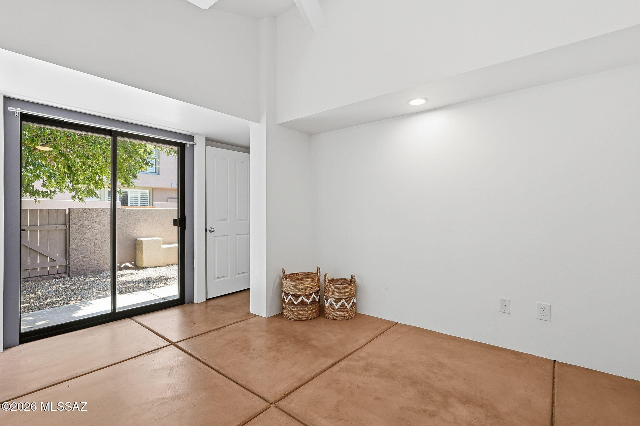 Country Club At The River (1-32) - Residential