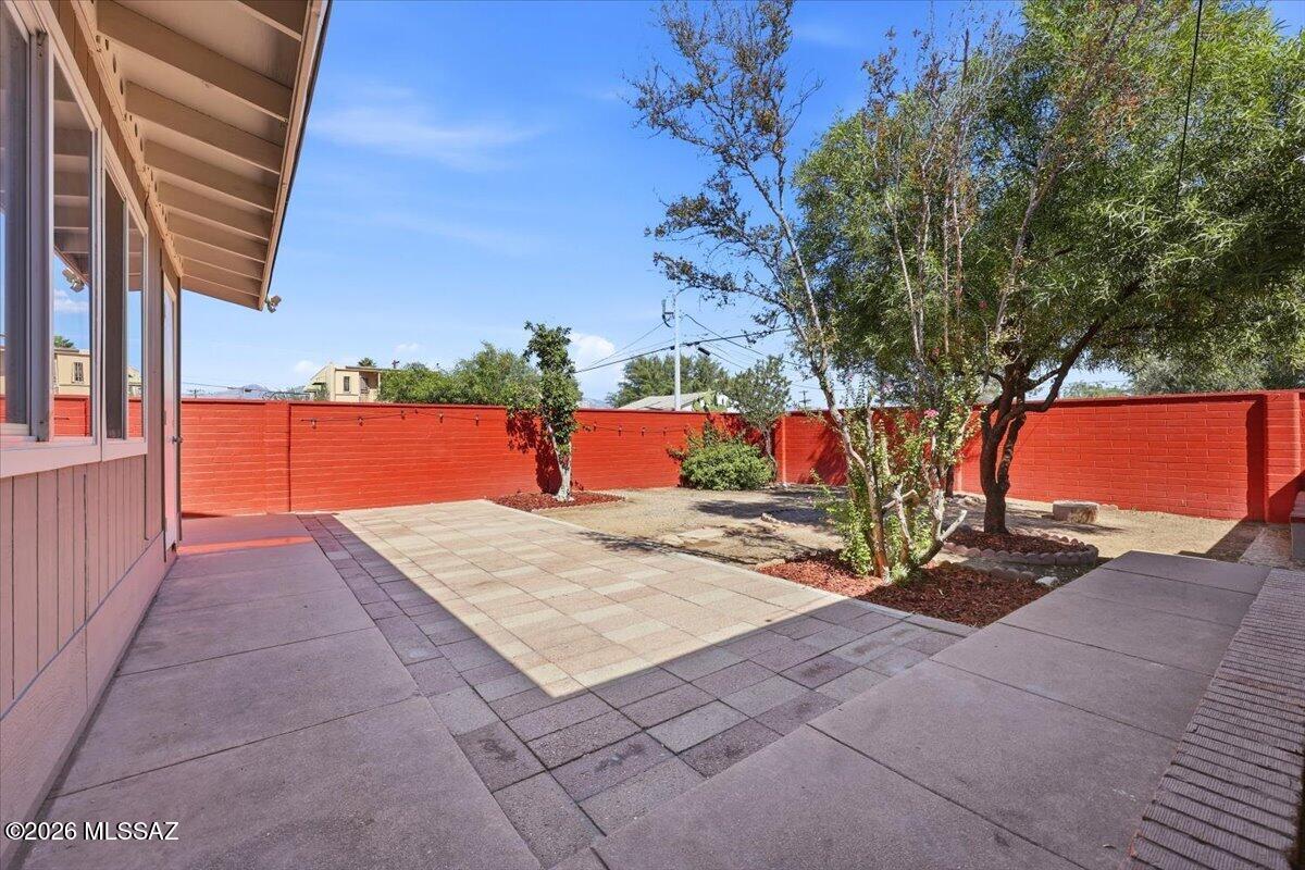 Crest View - Residential