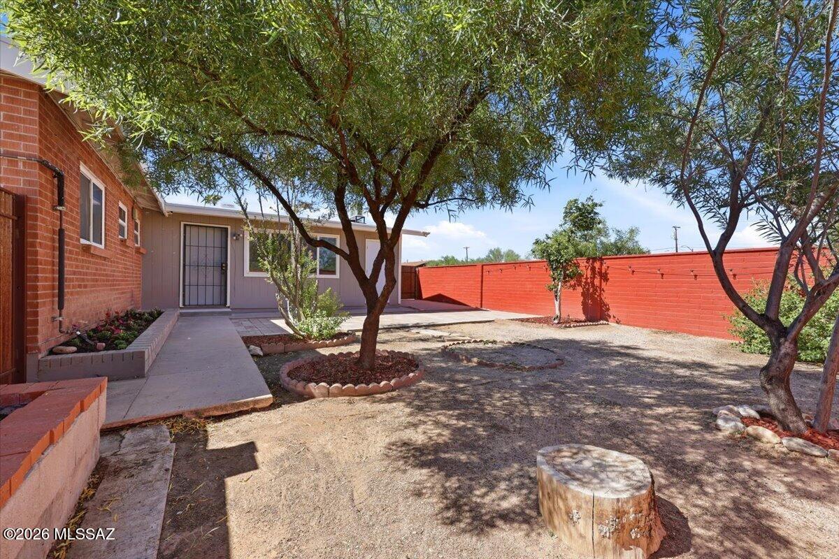 Crest View - Residential