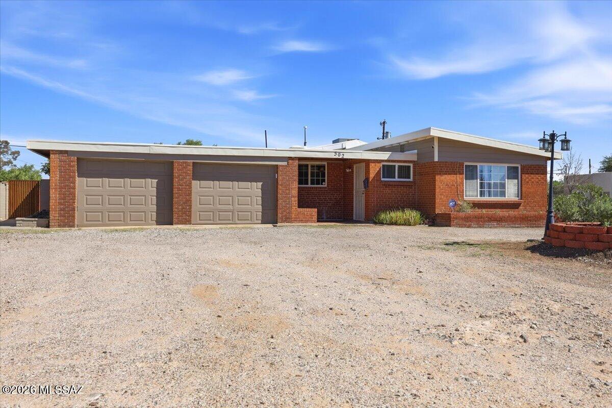 Crest View - Residential