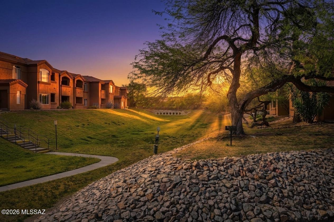 Pinnacle Canyon Condominium - Residential