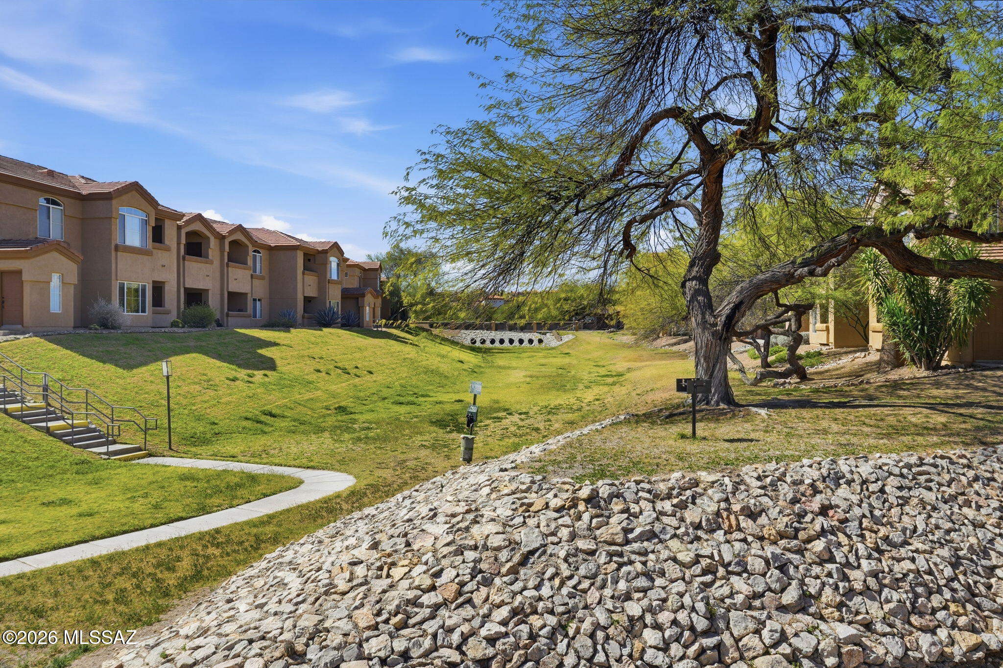Pinnacle Canyon Condominium - Residential