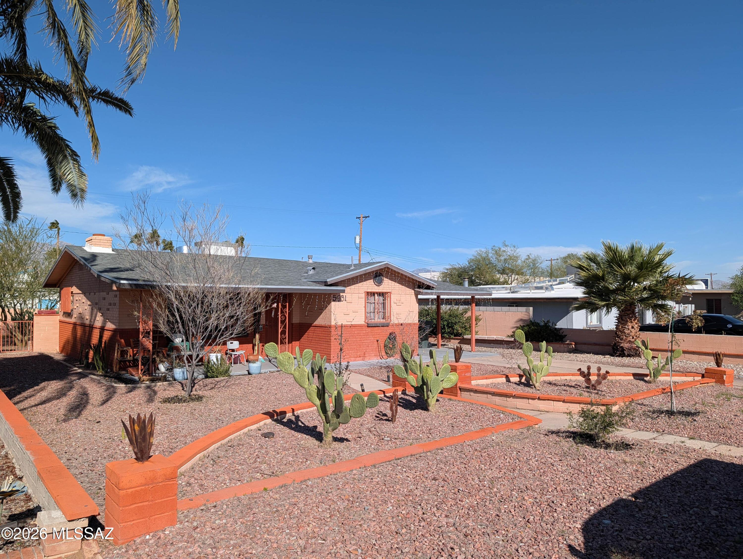 This Midtown gem is waiting for you to make it home. Updated in 2018, it now also has a roof that was installed in 2023 and freshly painted interior! This is a 3 bedroom 2 bathroom home that's brimming with charm and in a perfect state of '' Let's make this our own'' fresh and clean. Incredibly close to restaurants/shopping and bus lines. You can be on your way to anywhere in Tucson in just minutes. Off street parking, easy of location, expandable backyard and a cool 60's Ranch feel makes this one a hot pick!