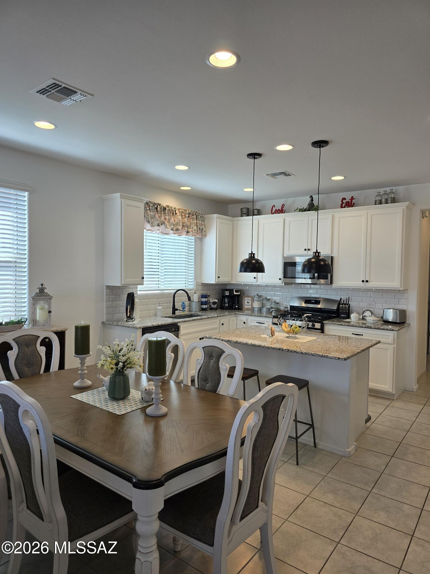 La Estancia De Tucson SQ20182610609 - Residential
