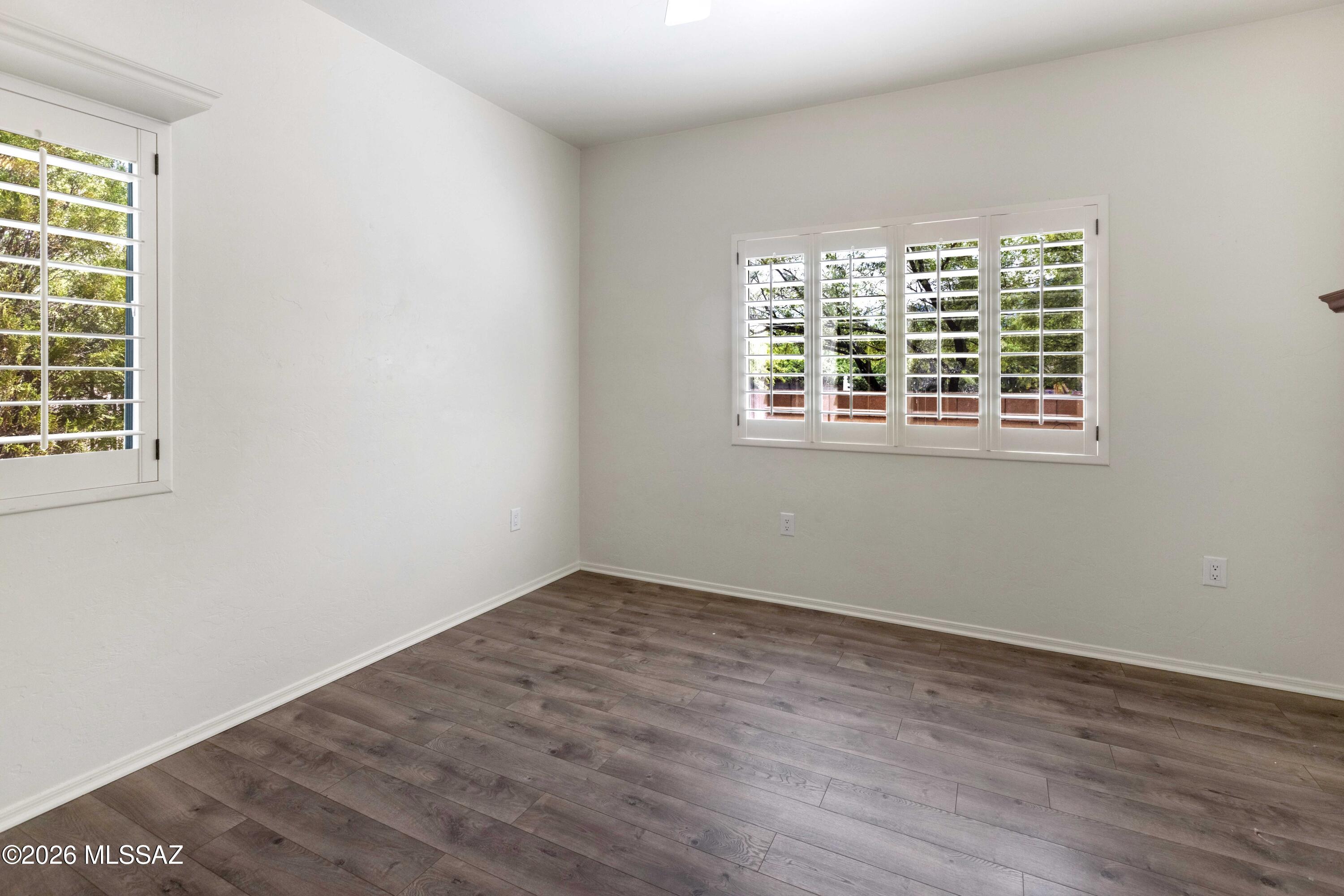 Black Horse (1-411) - Residential