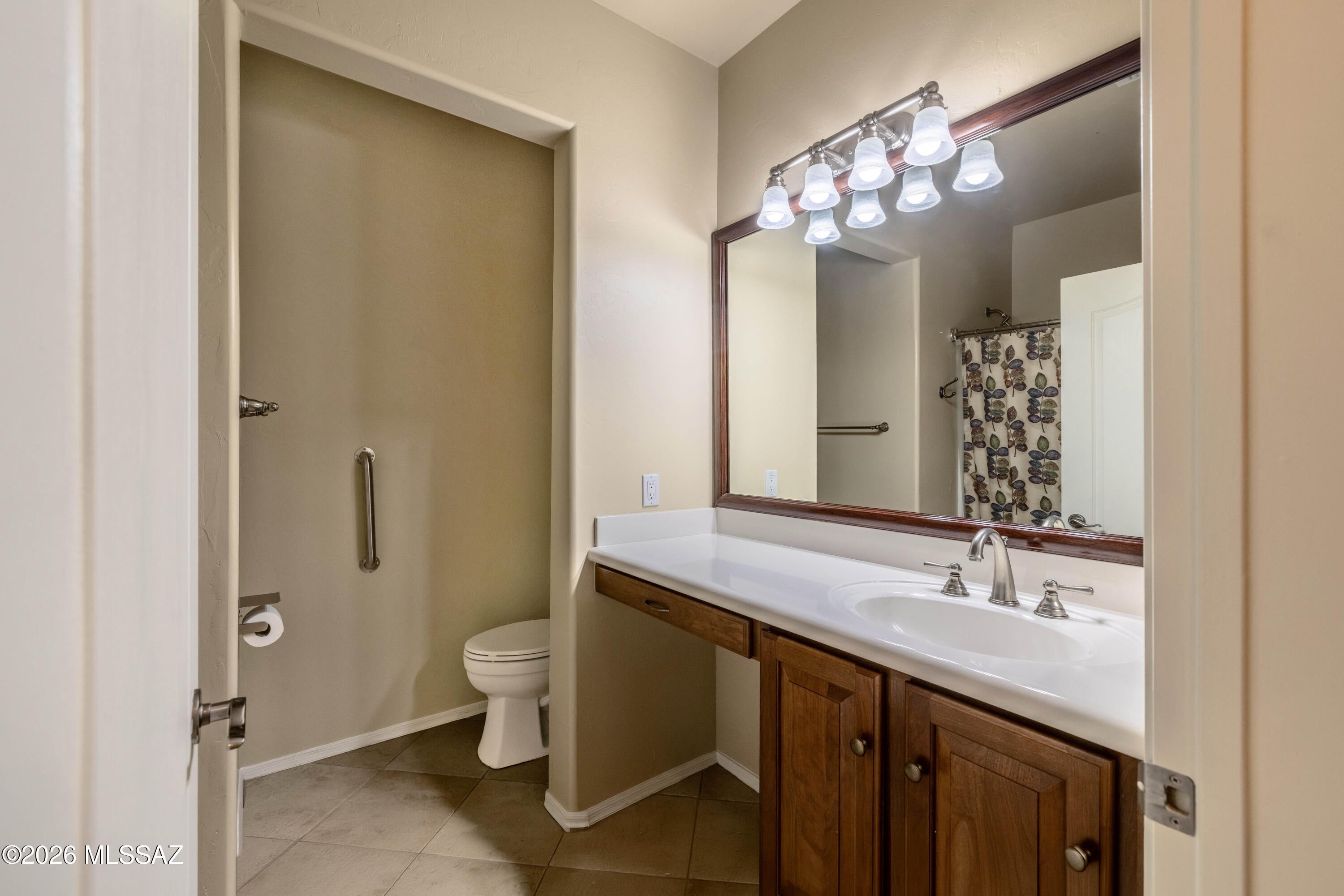 Black Horse (1-411) - Residential