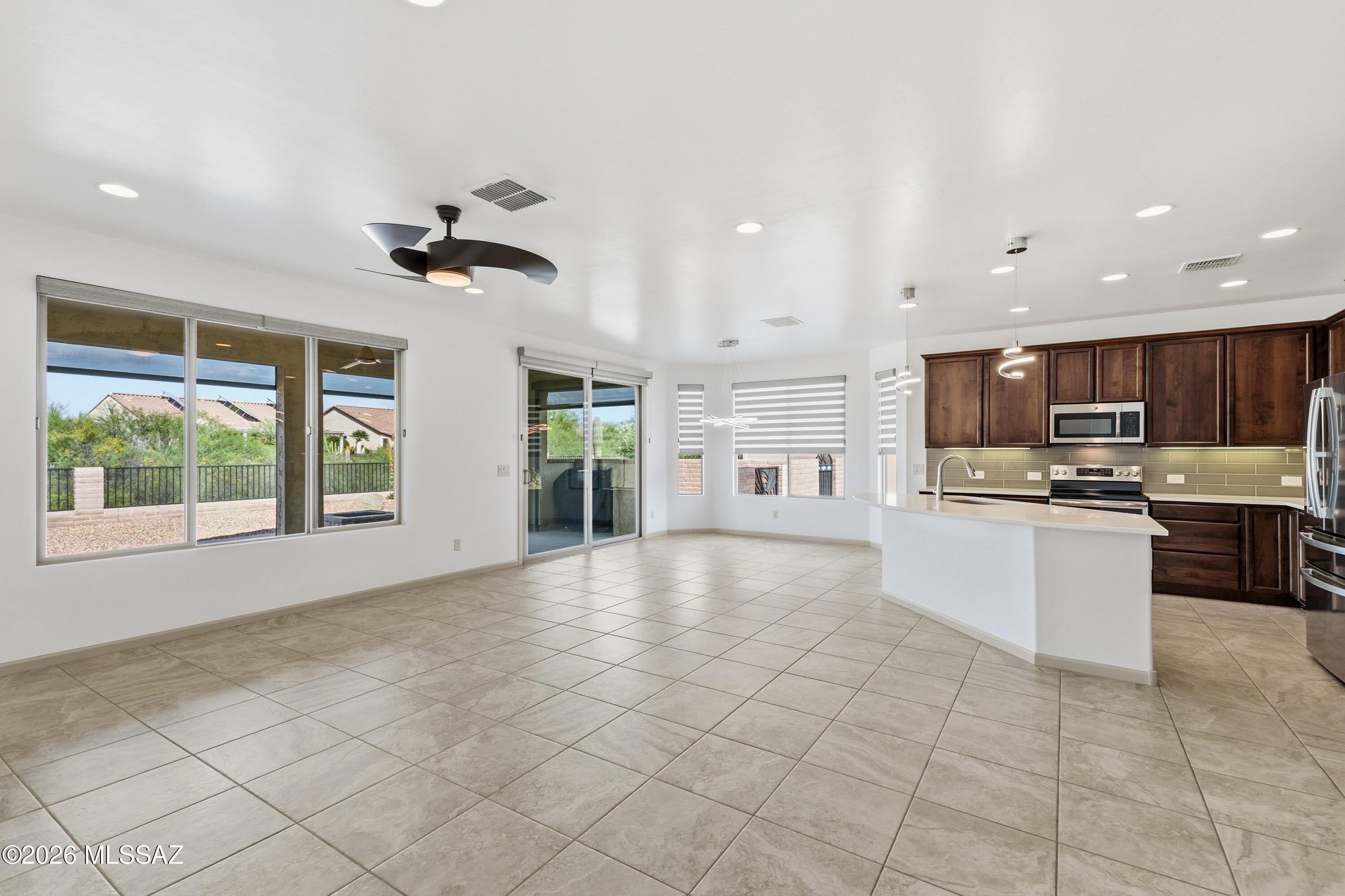 Quail Creek II Unit 33B SQ20161810746 - Residential