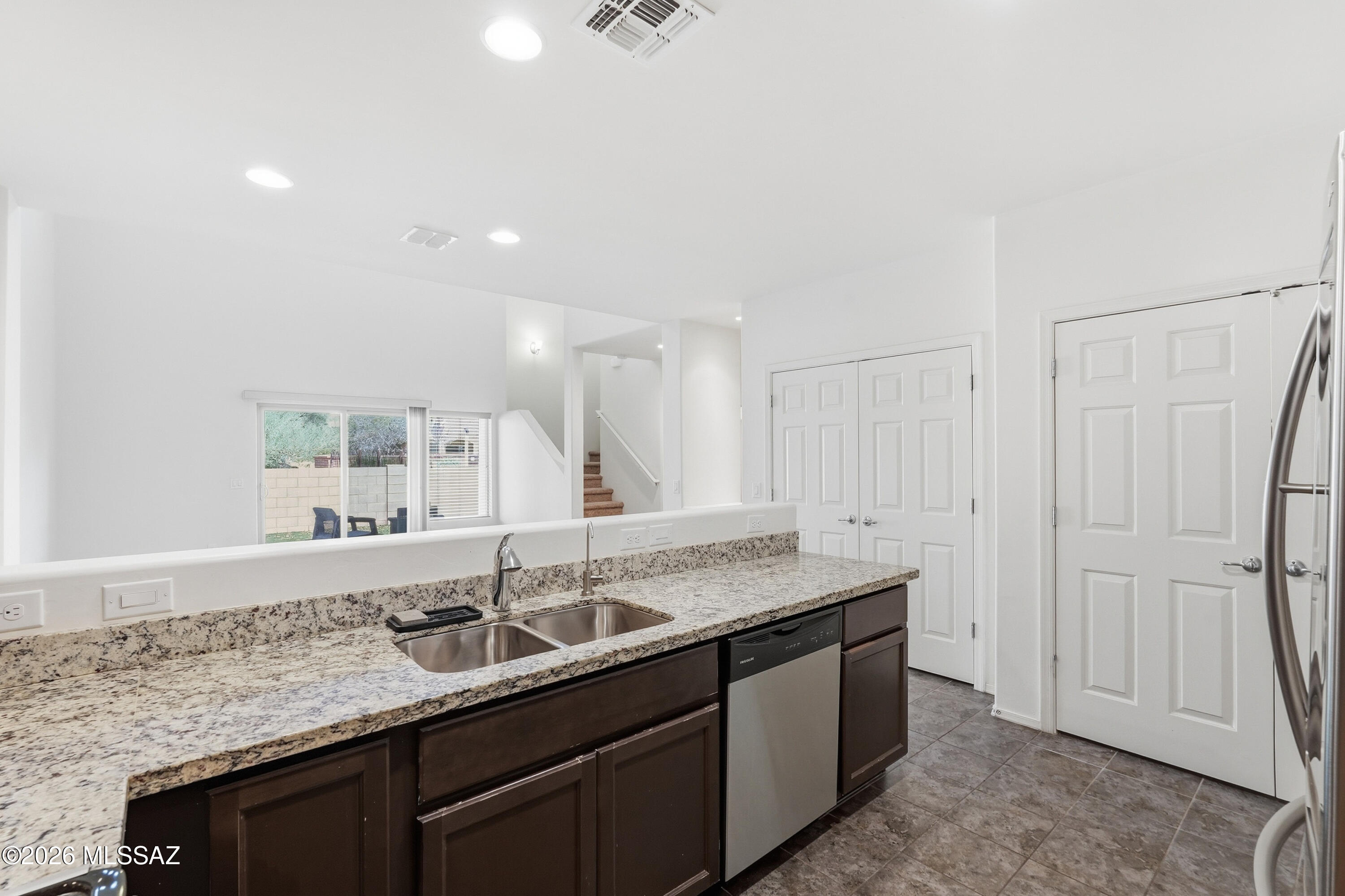 Stone Crossing Condominium - Residential Lease