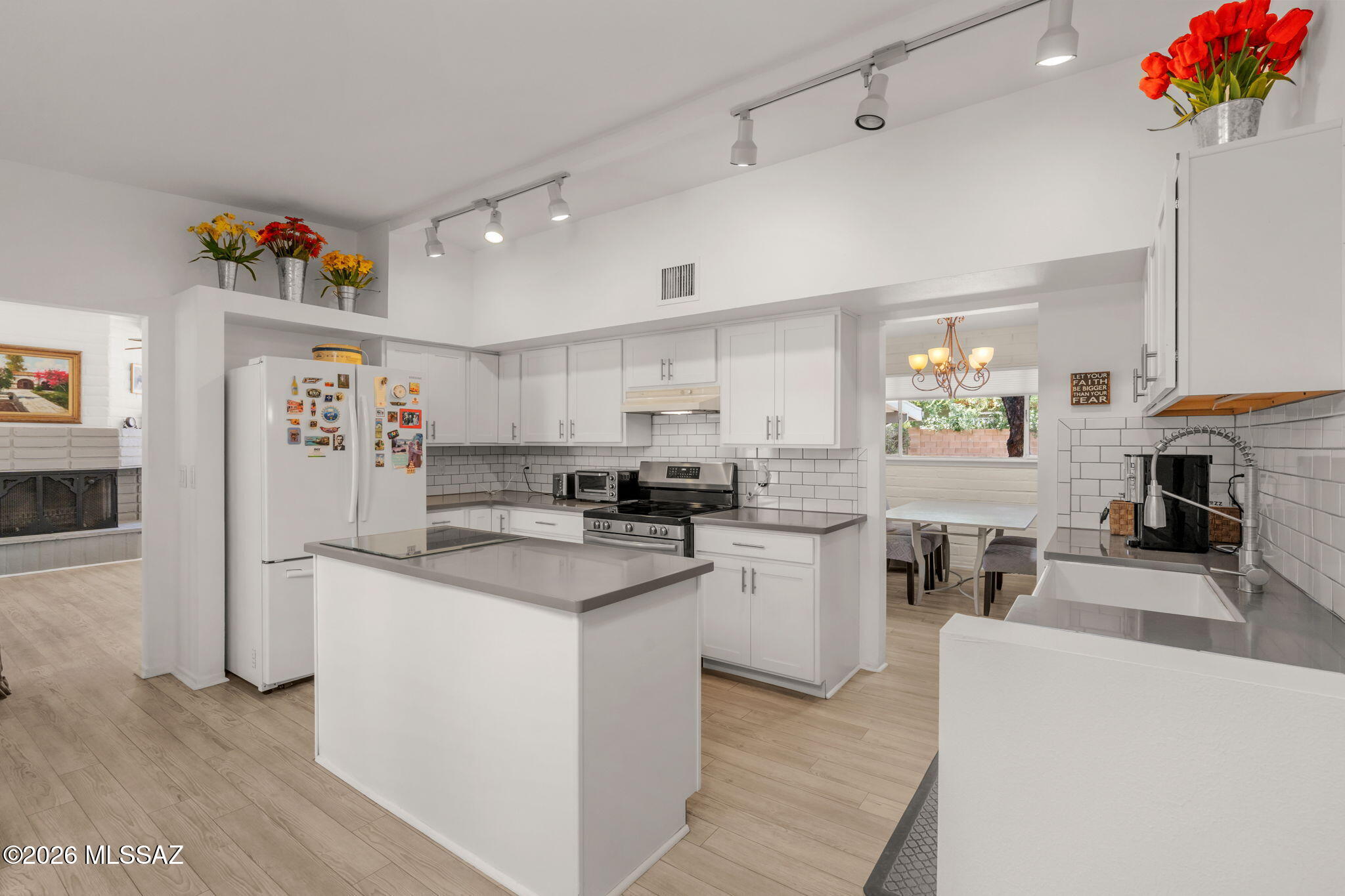 Club Crest Estates - Residential