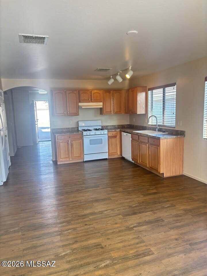 Rancho Paraiso (1-183) - Residential Lease