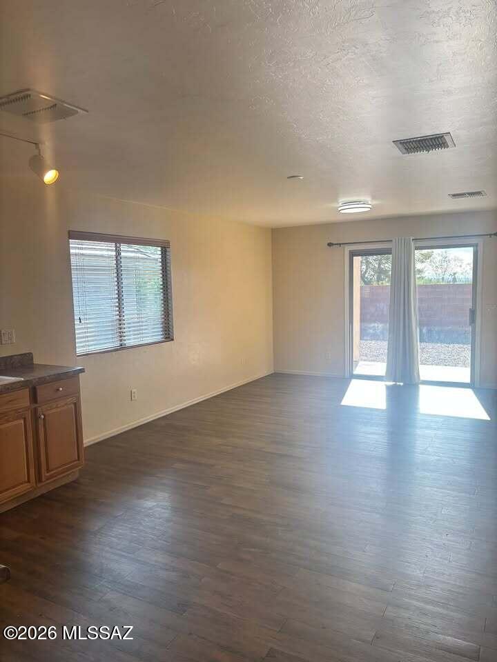 Rancho Paraiso (1-183) - Residential Lease