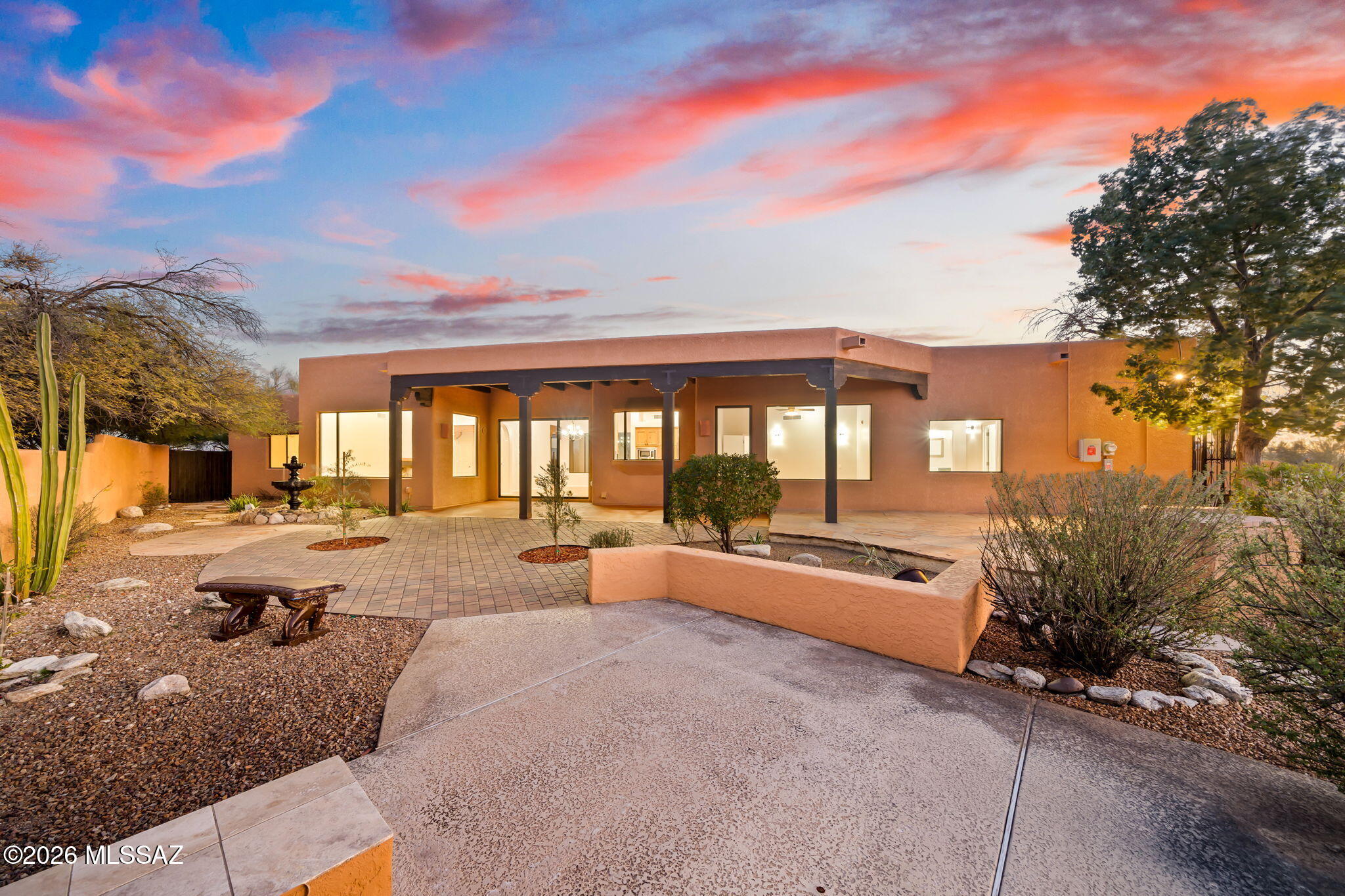 Las Alturas (1-167) - Residential