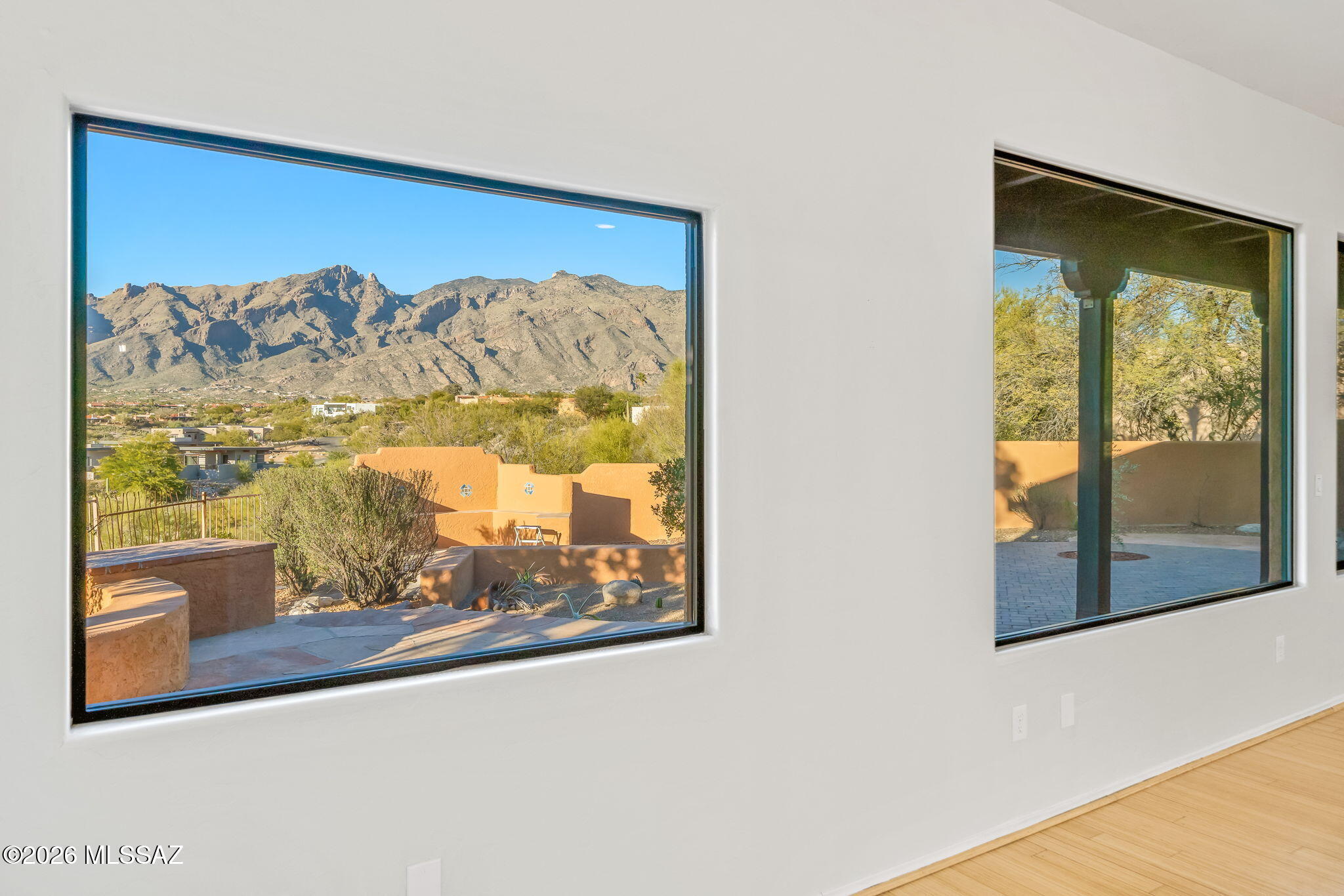 Las Alturas (1-167) - Residential