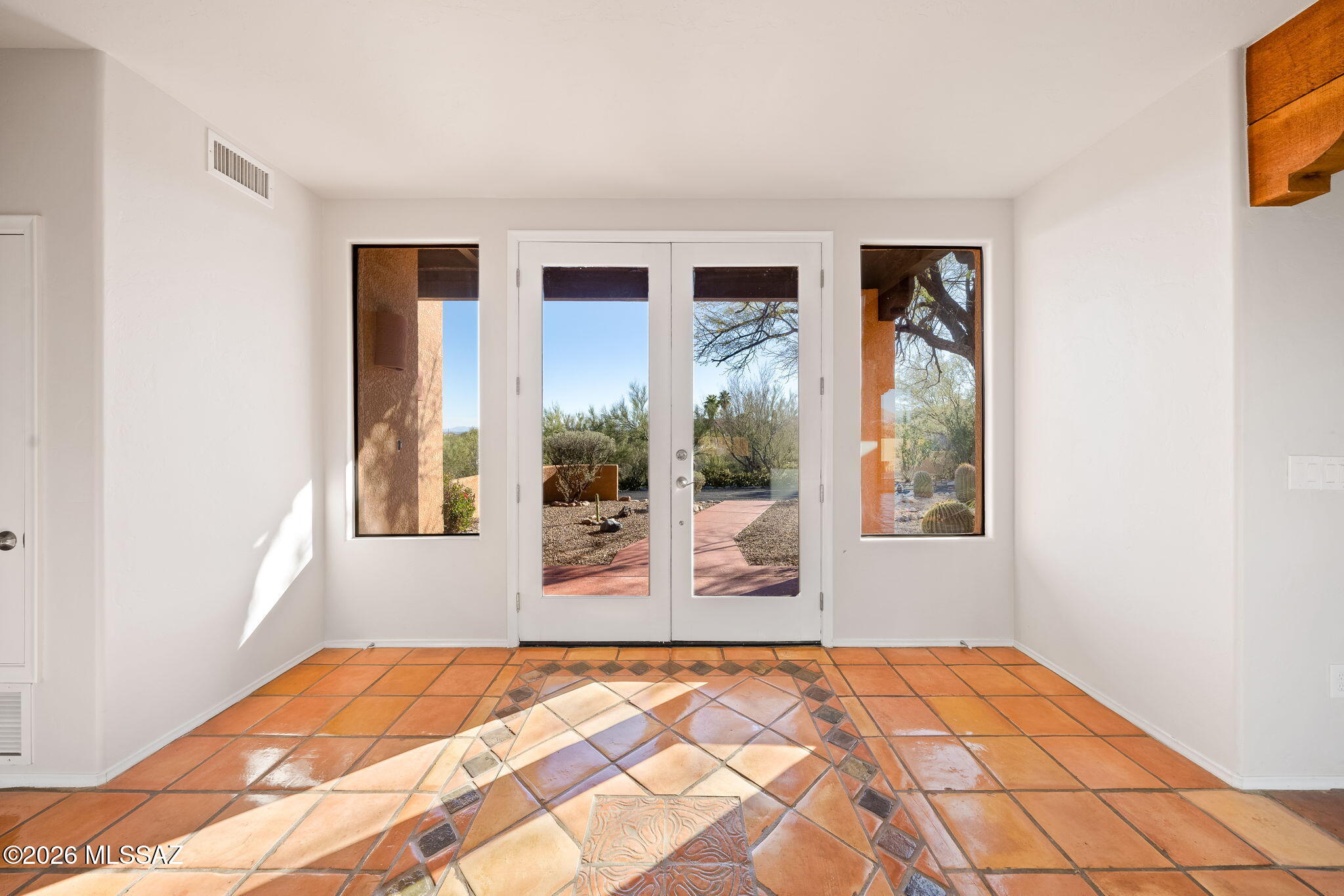 Las Alturas (1-167) - Residential