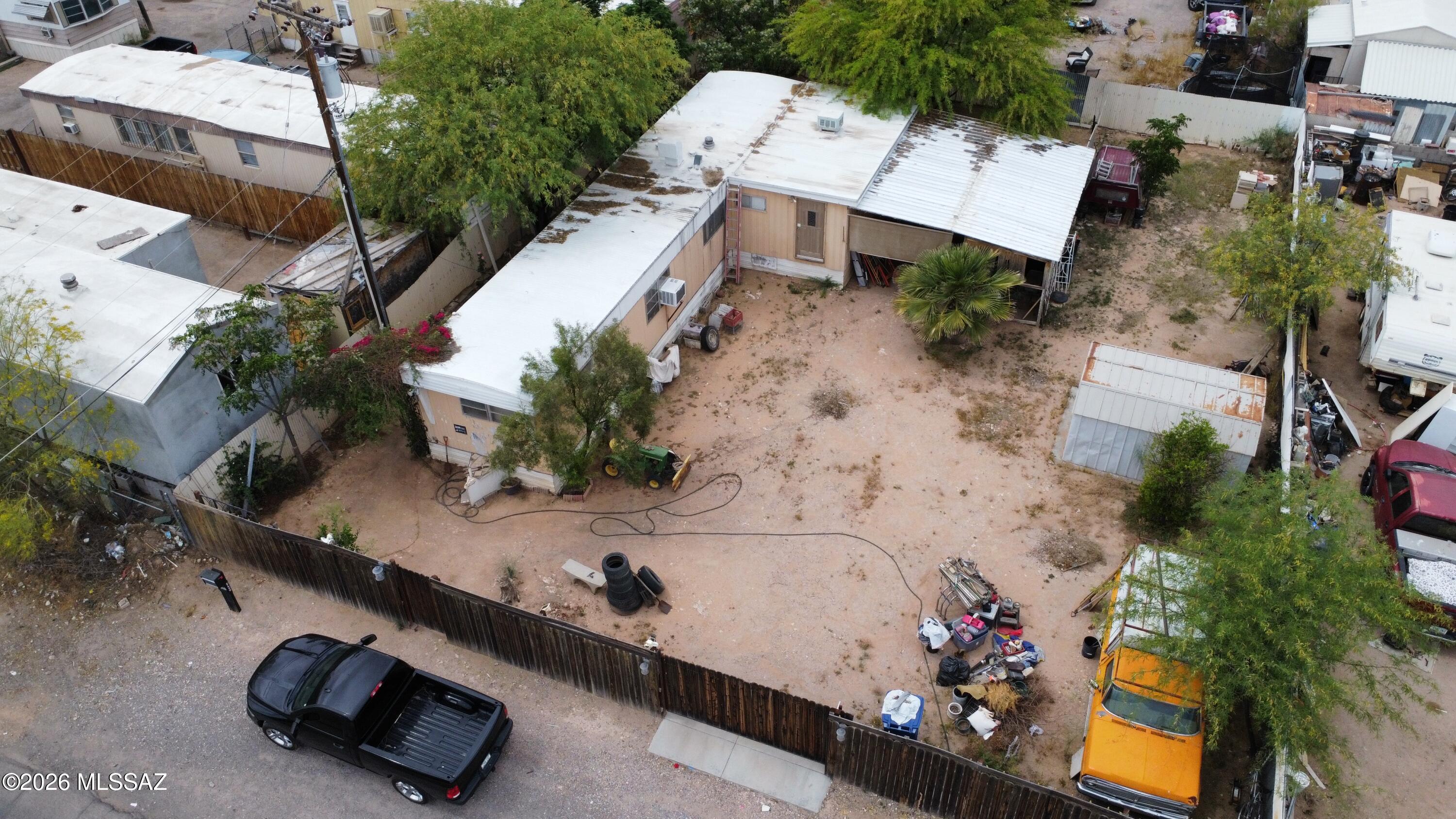 Los Ranchitos - Residential
