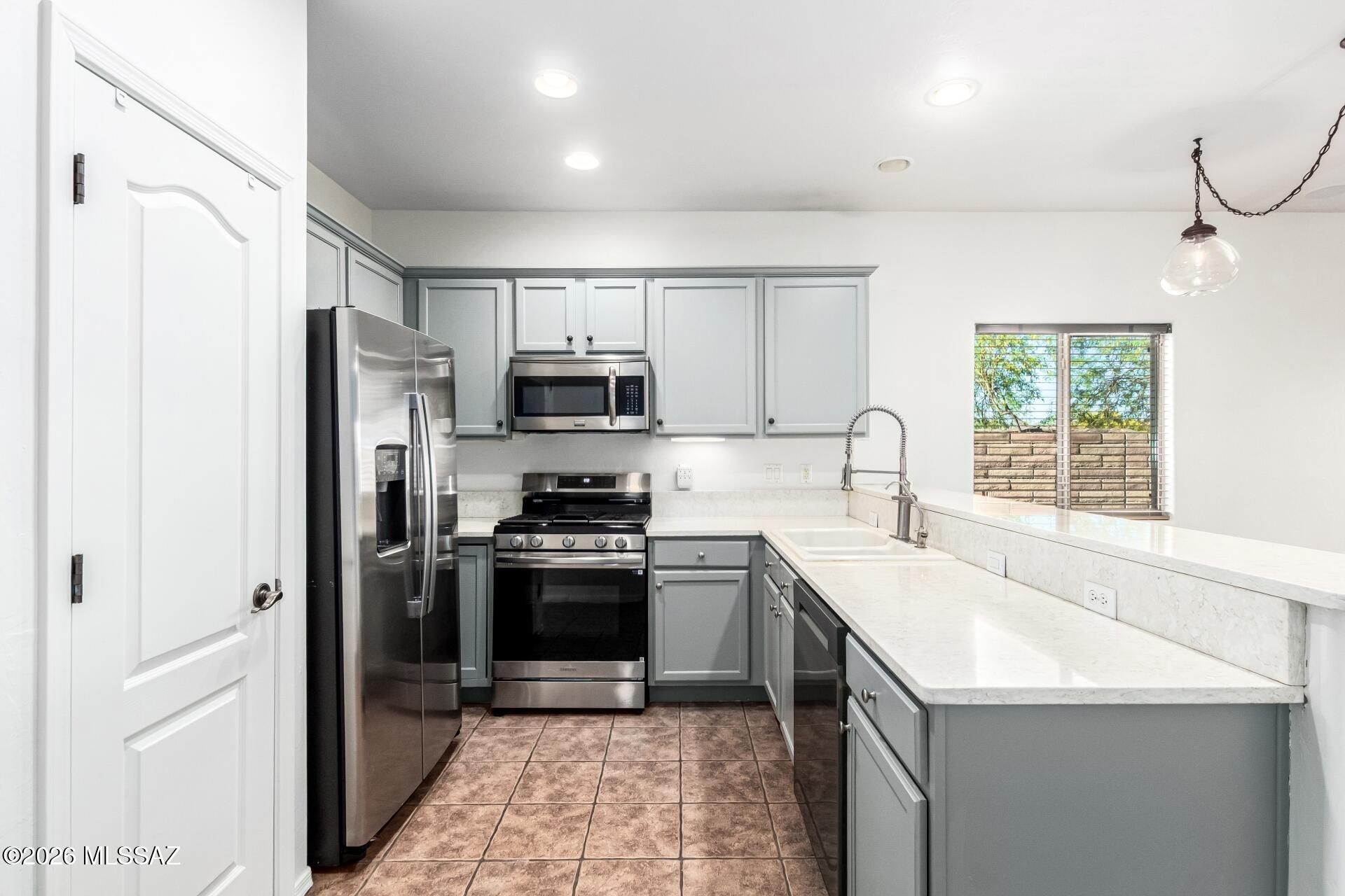 Continental Reserve Blk. 7 & 8 (1-82) - Residential