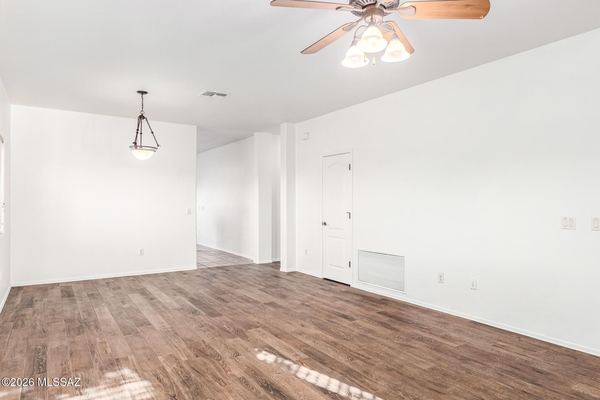 Continental Reserve Blk. 7 & 8 (1-82) - Residential