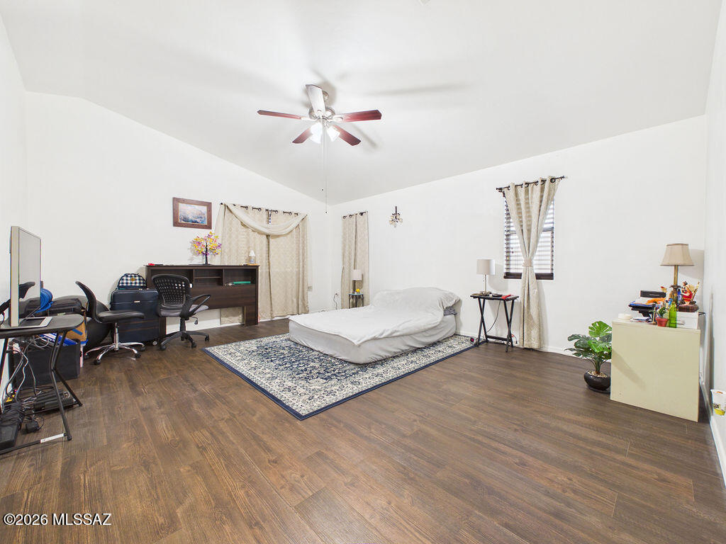 Empire Vista (1-153) - Residential