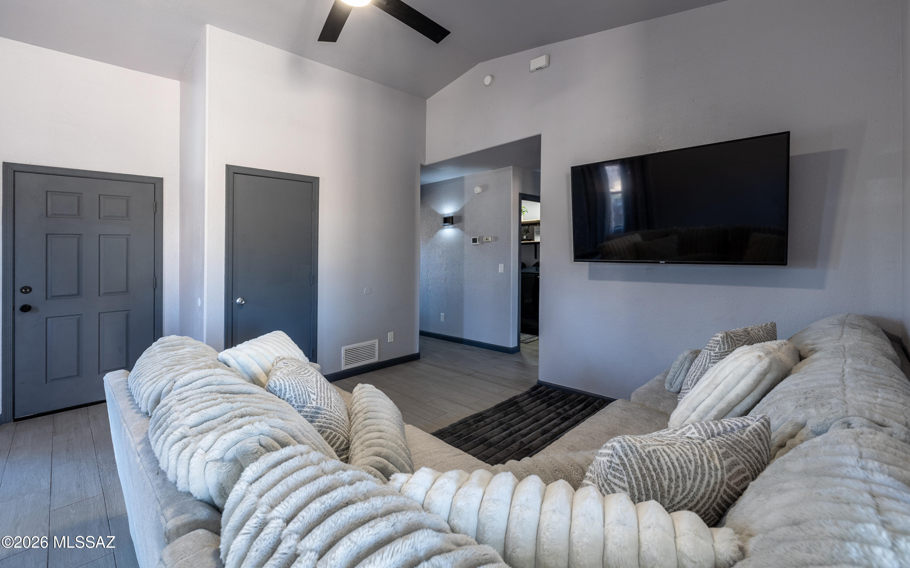 Salida Del Sol V (1-109) - Residential