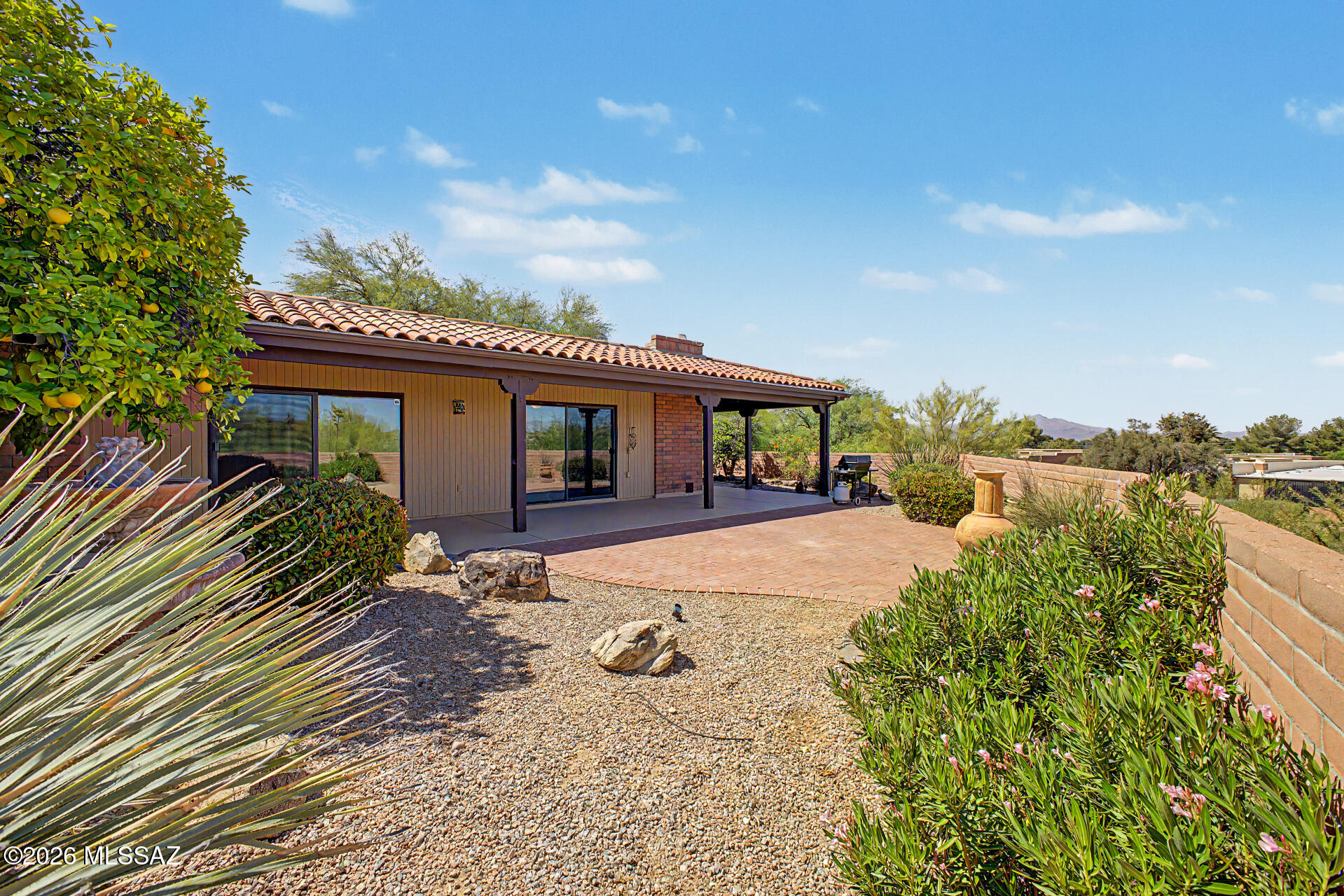 La Cholla Hills(1-313) - Residential
