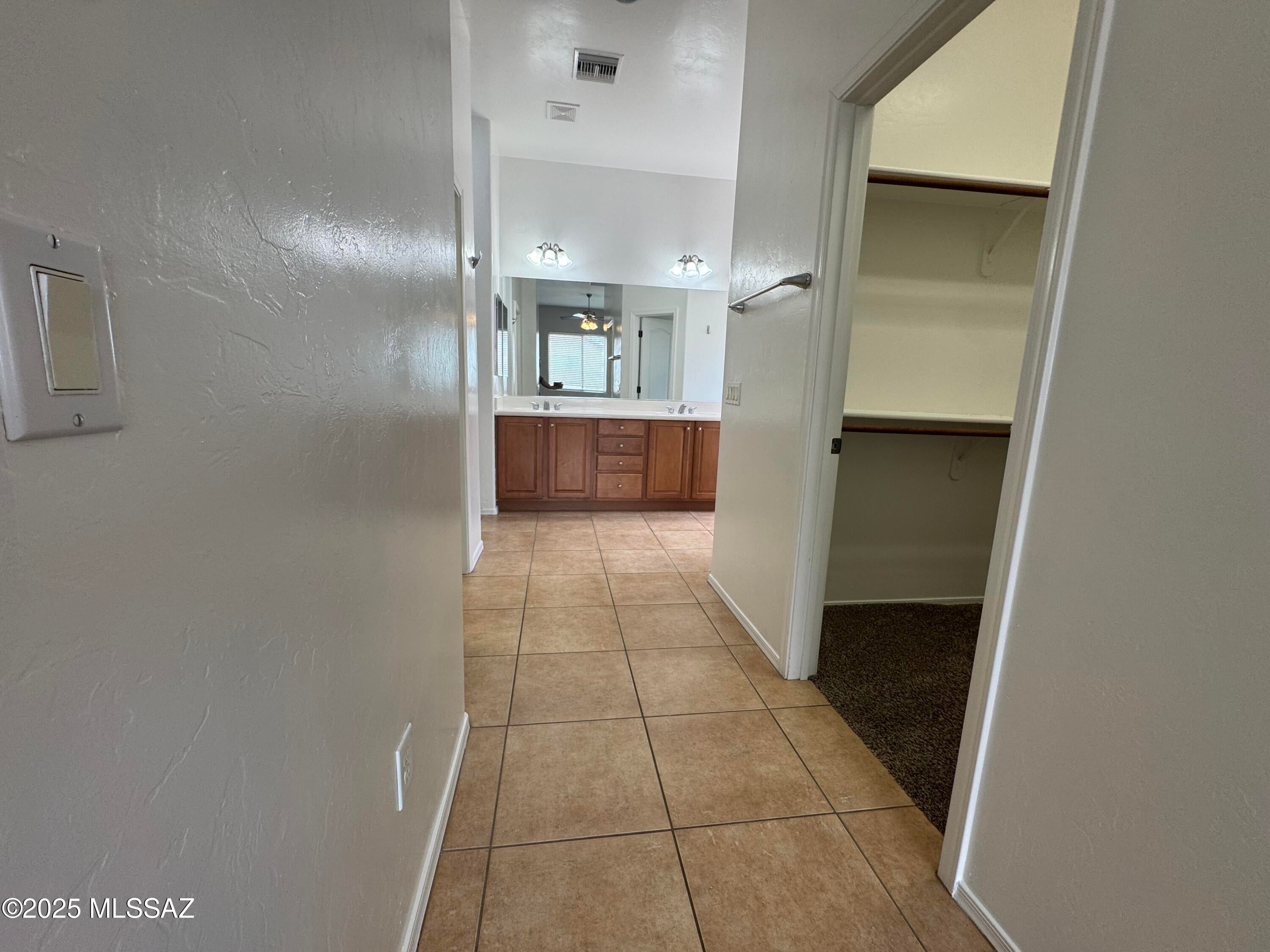 Valencia Reserve South (1-315) - Residential Lease