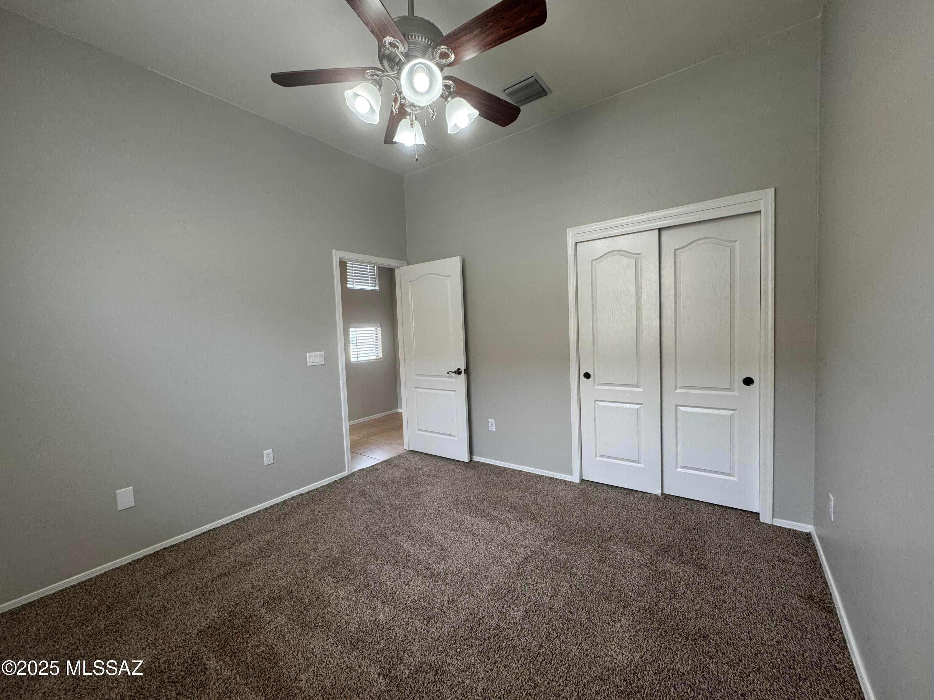 Valencia Reserve South (1-315) - Residential Lease