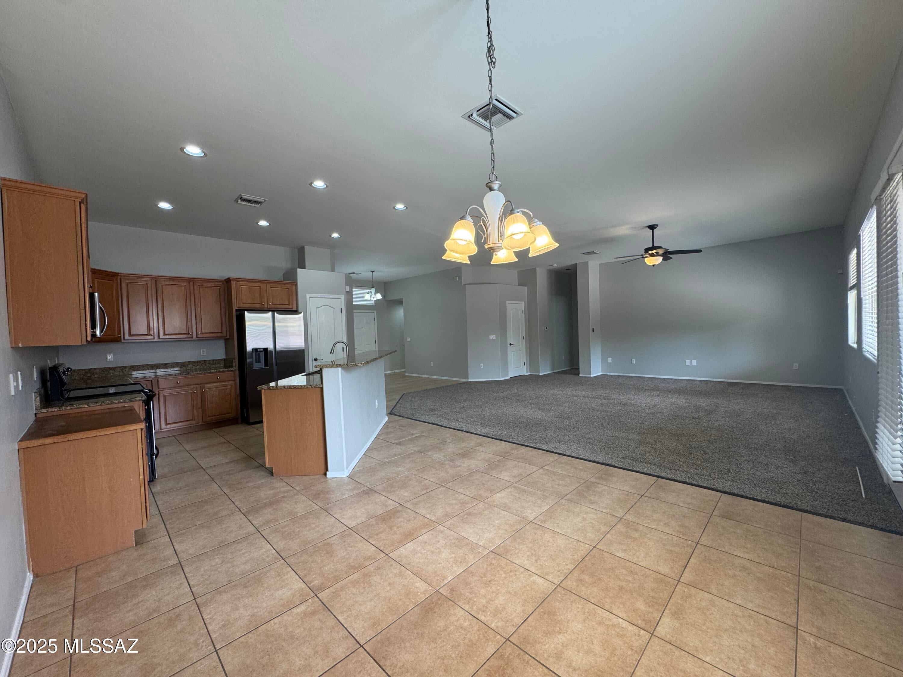 Valencia Reserve South (1-315) - Residential Lease