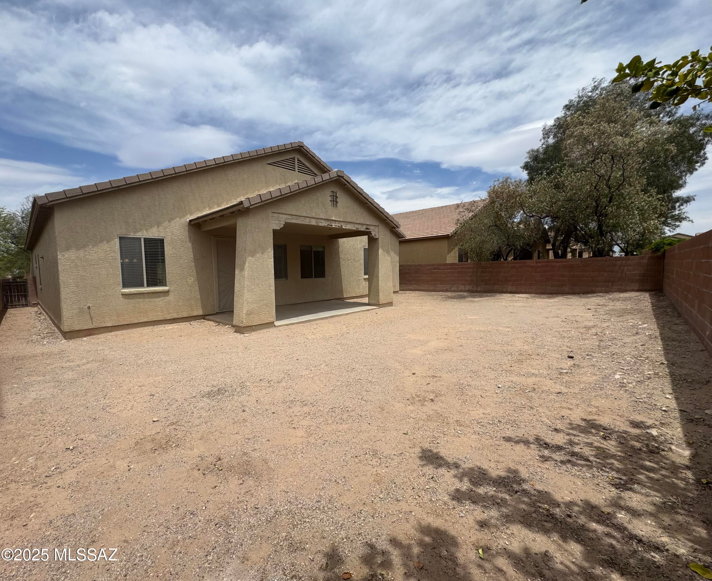 Valencia Reserve South (1-315) - Residential Lease