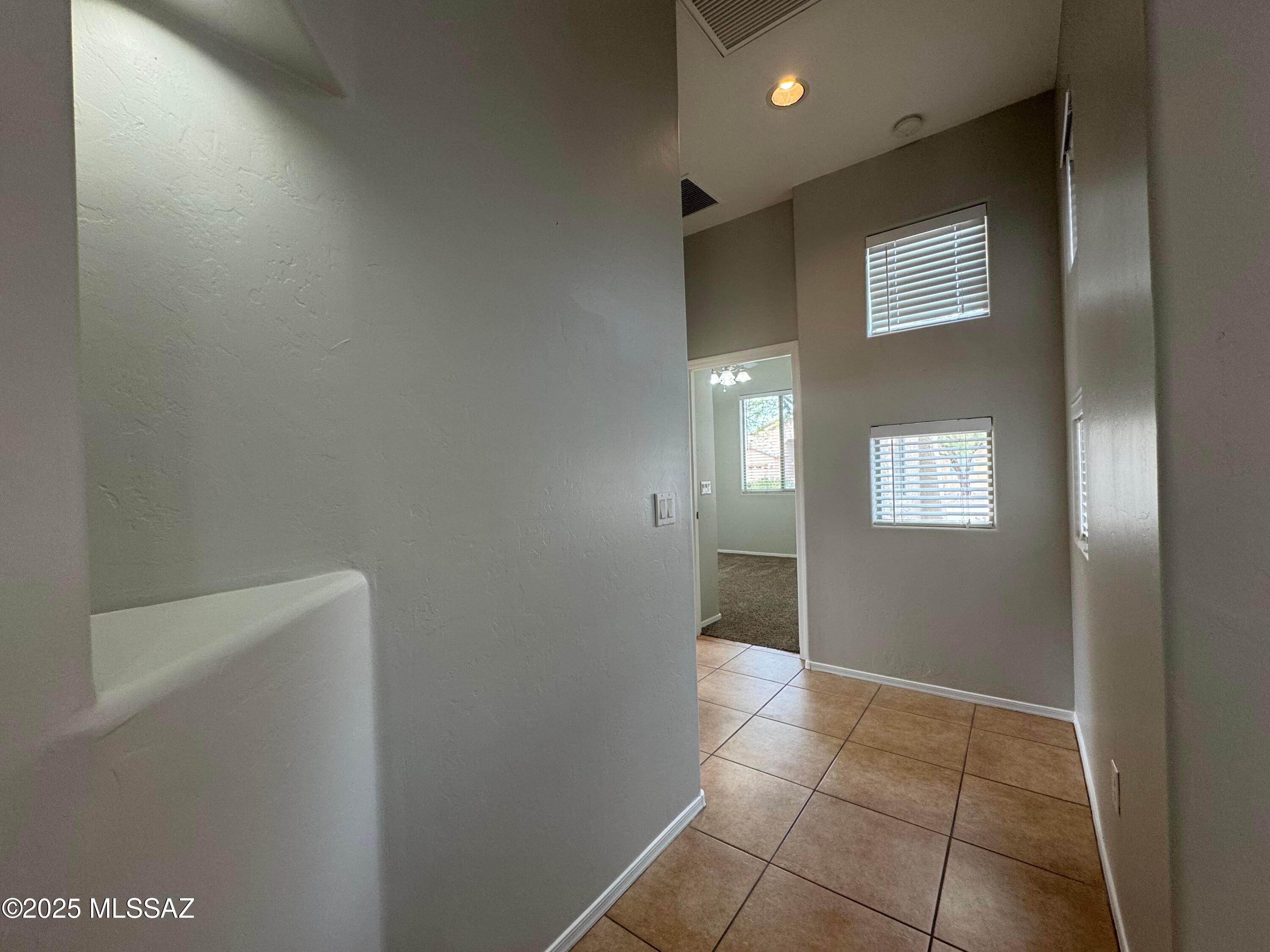 Valencia Reserve South (1-315) - Residential Lease