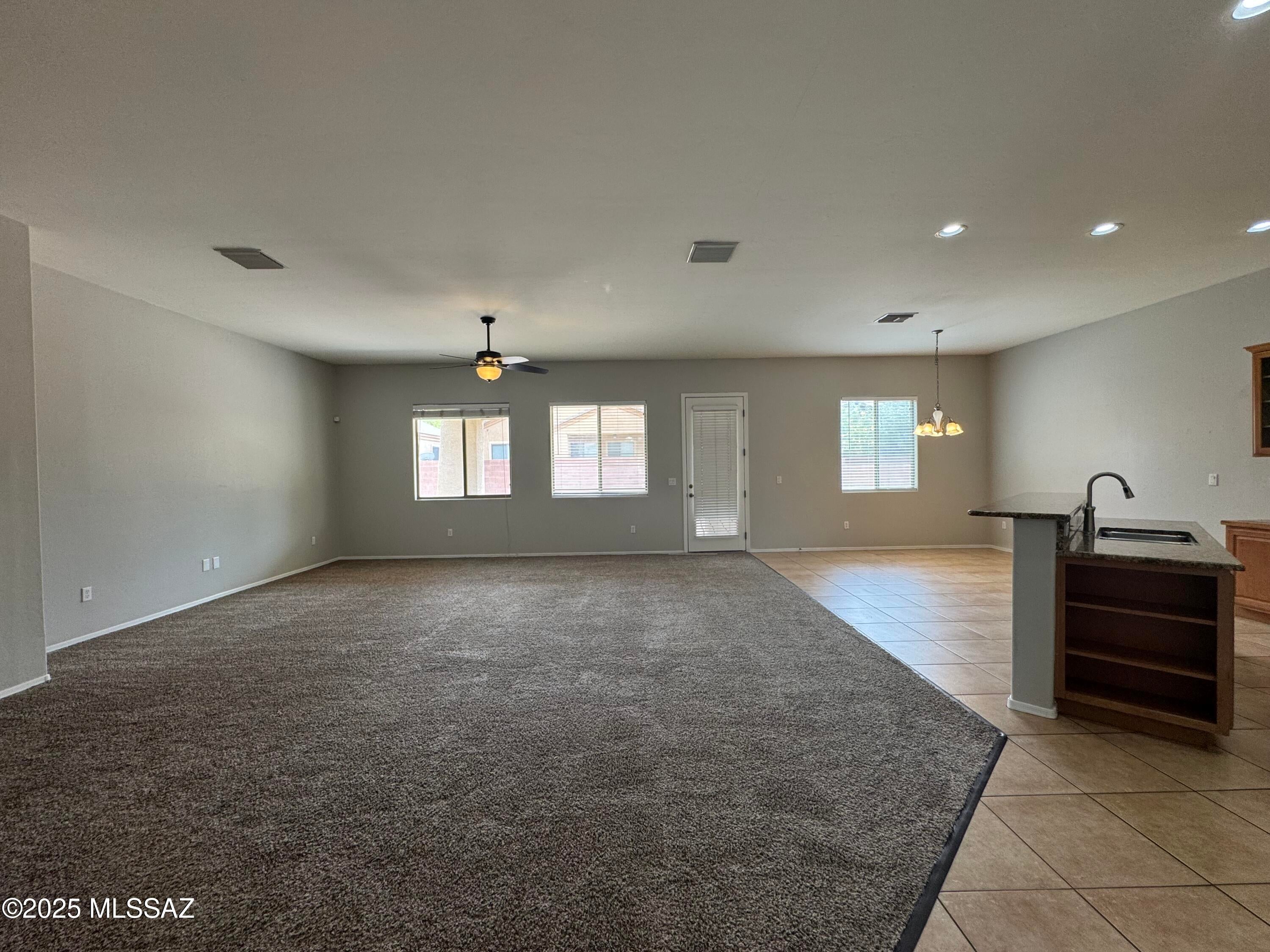 Valencia Reserve South (1-315) - Residential Lease