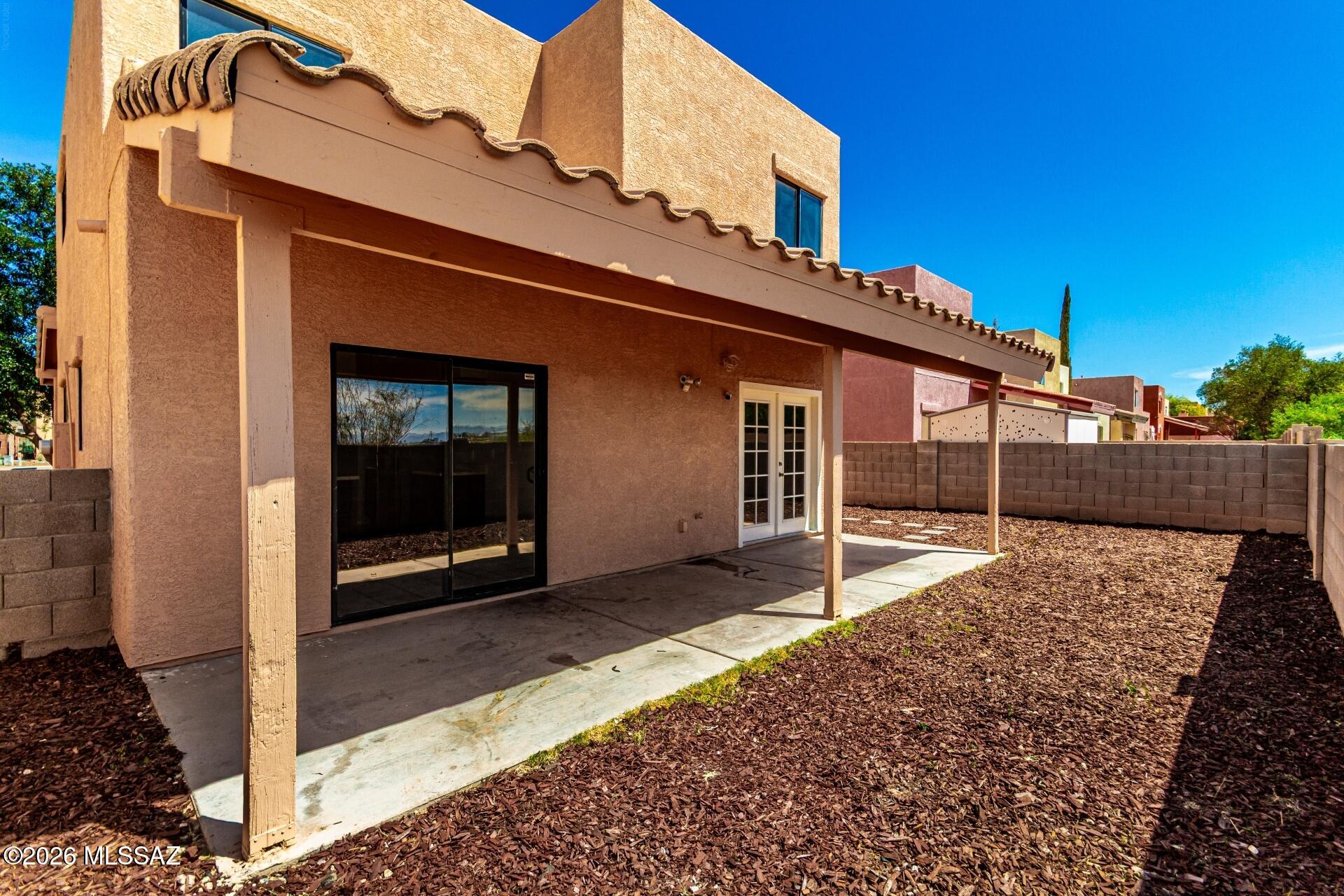 Las Montanas (1-56) - Residential