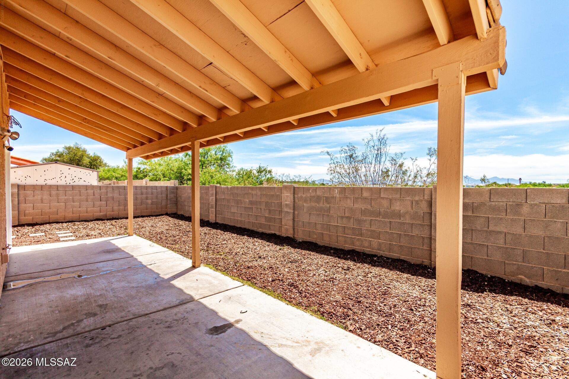 Las Montanas (1-56) - Residential